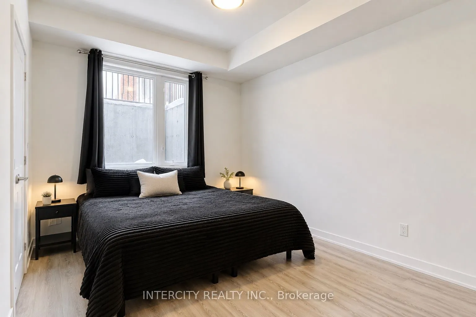 11 David Eyer Road #1504