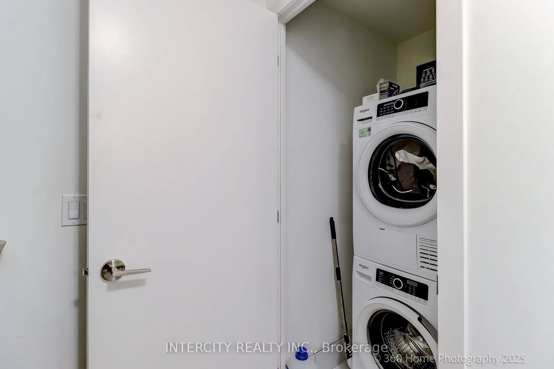 11 David Eyer Road #1504