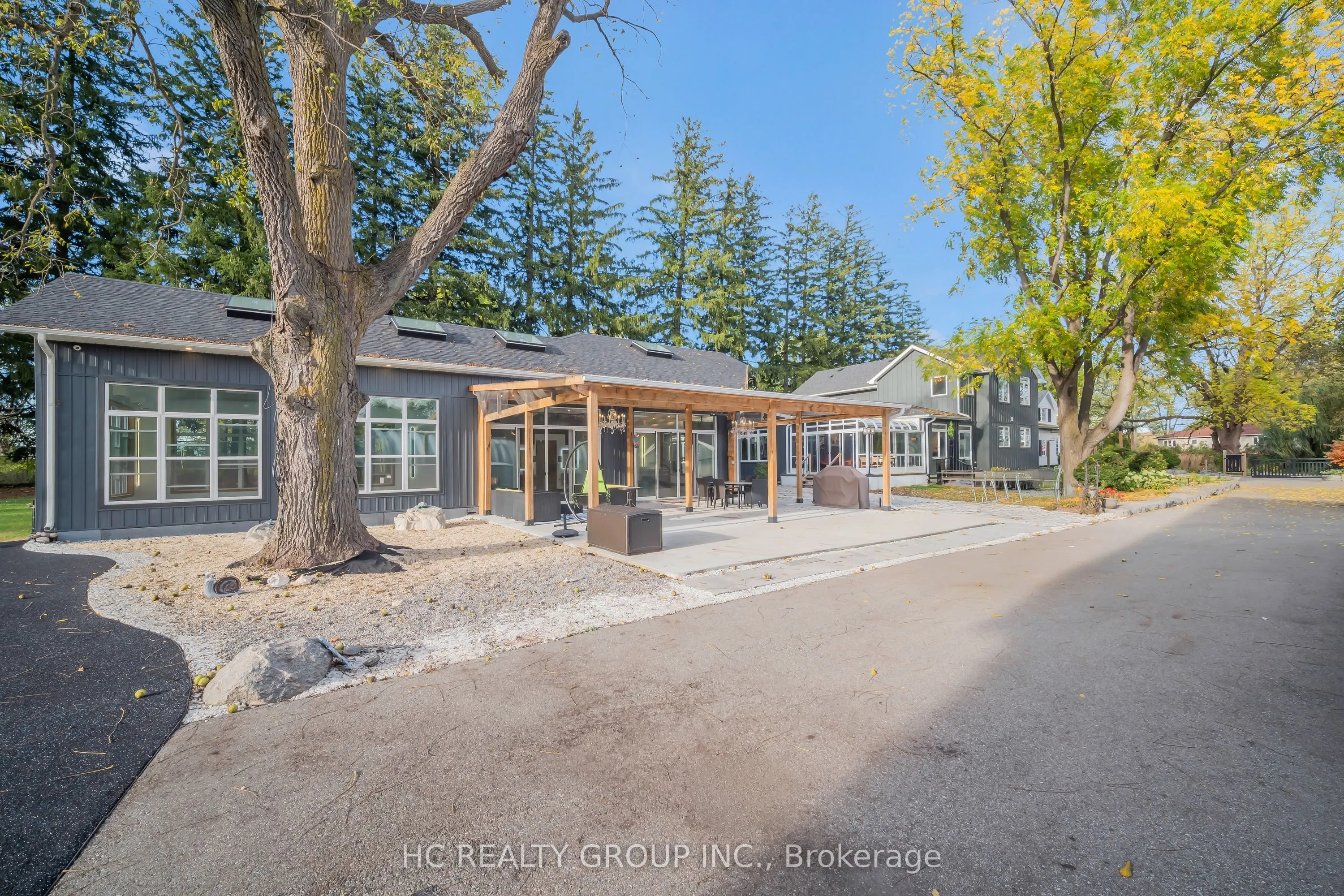11584 Highway 48