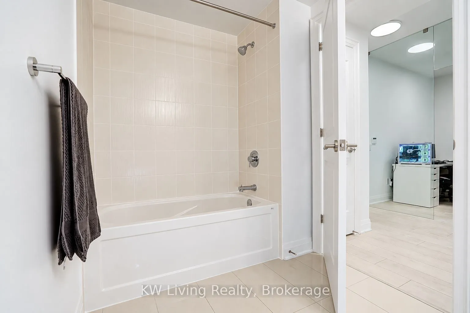10 Gatineau Drive #515