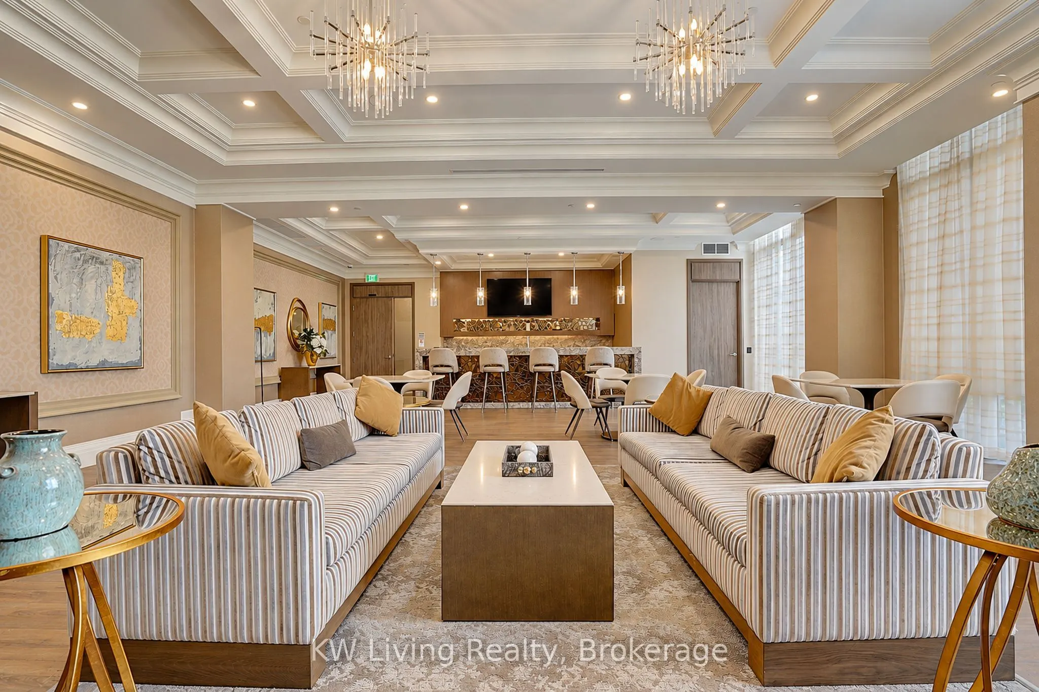 10 Gatineau Drive #515