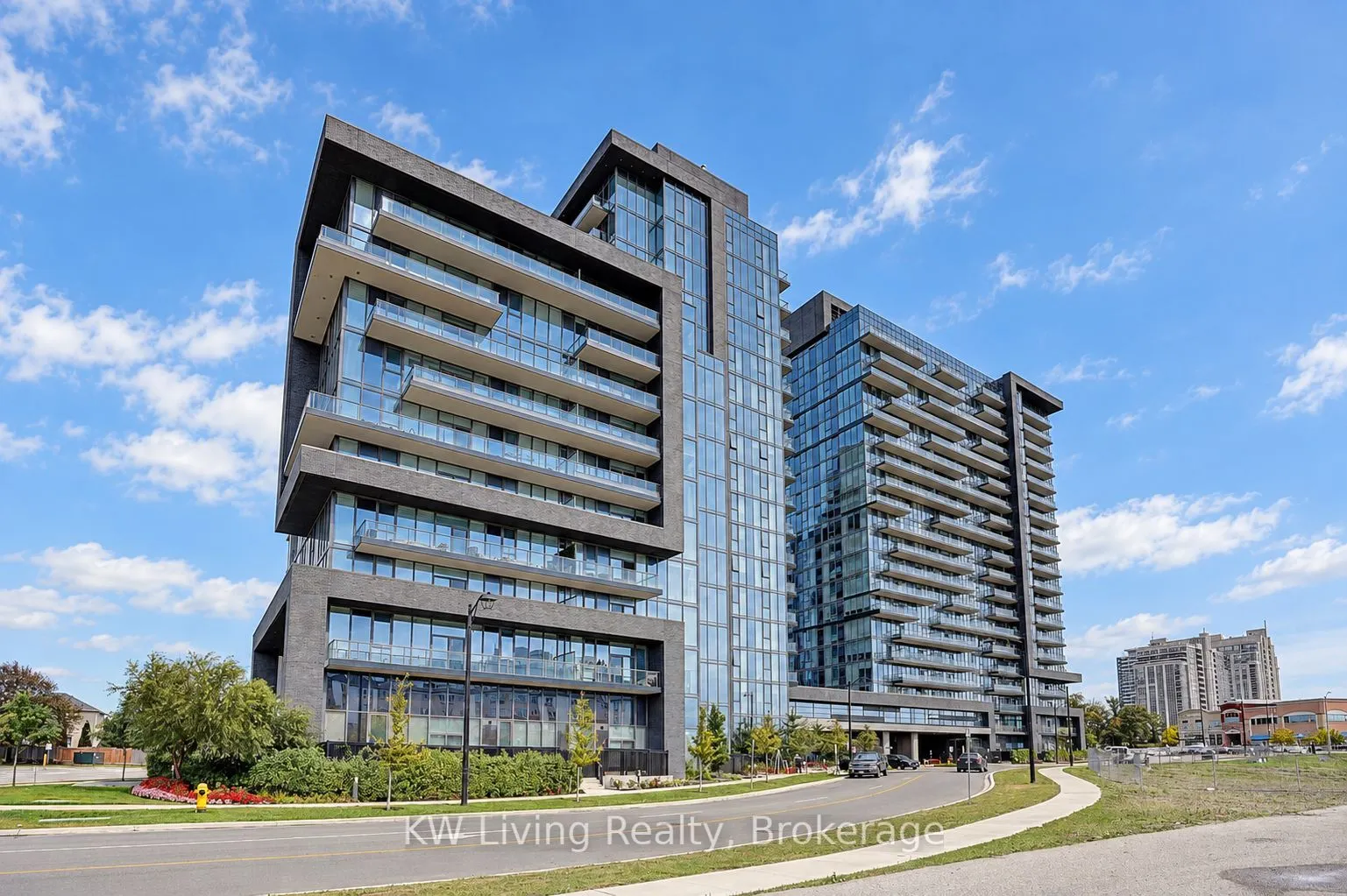 10 Gatineau Drive #515