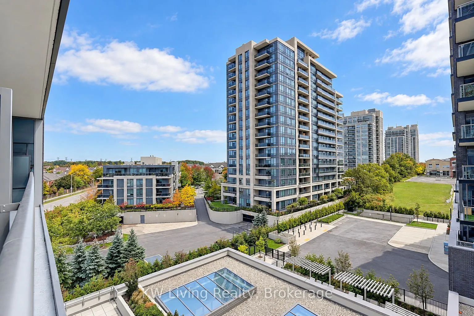 10 Gatineau Drive #515