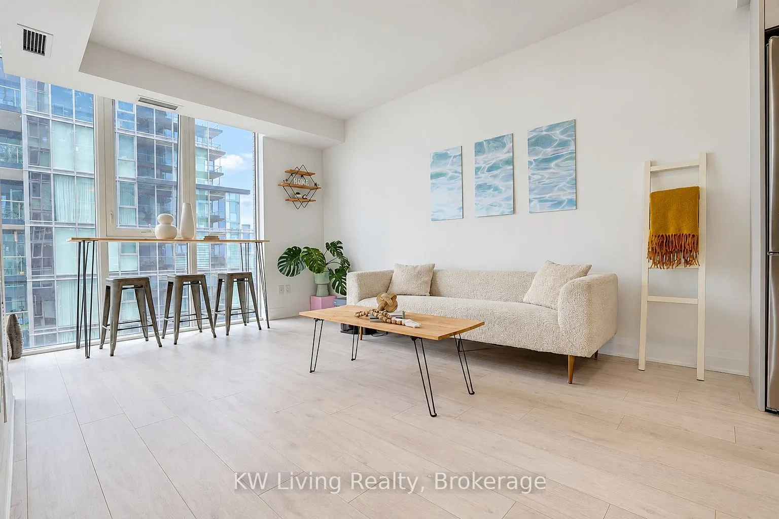 10 Gatineau Drive #515