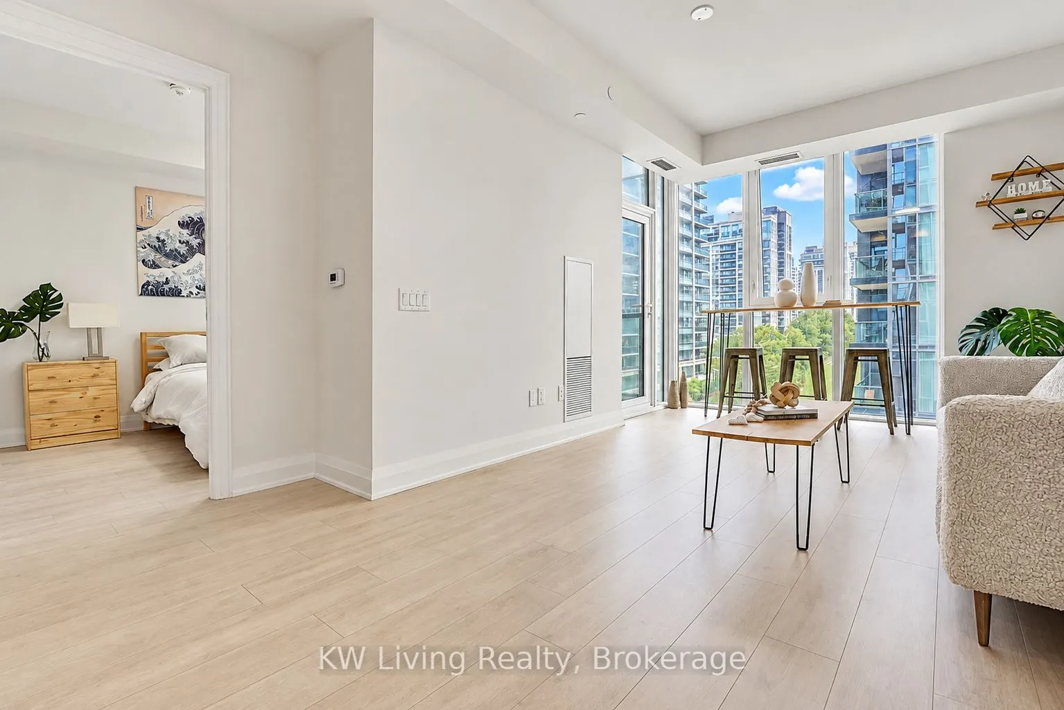 10 Gatineau Drive #515