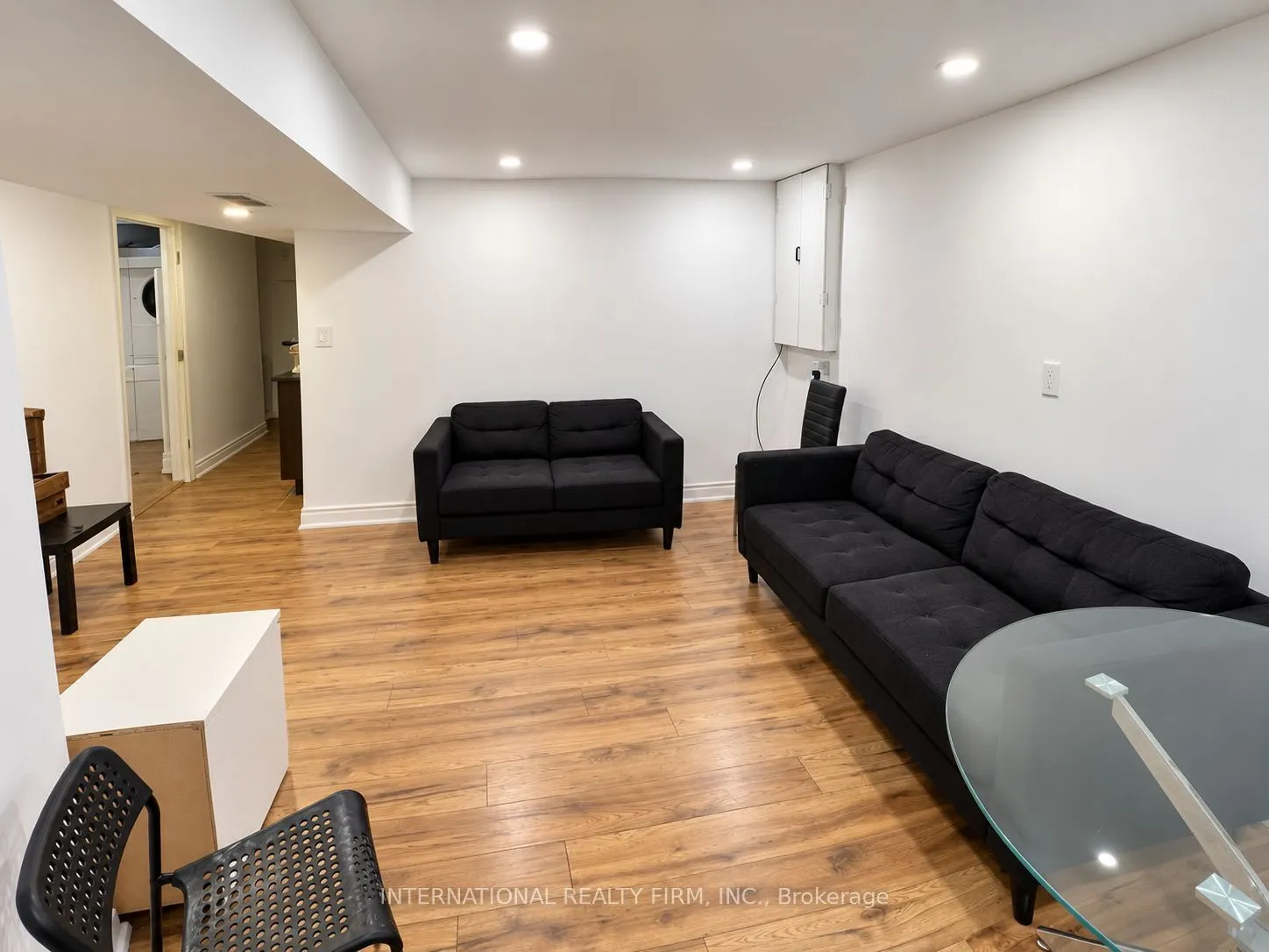 16 Constellation Crescent #Basement