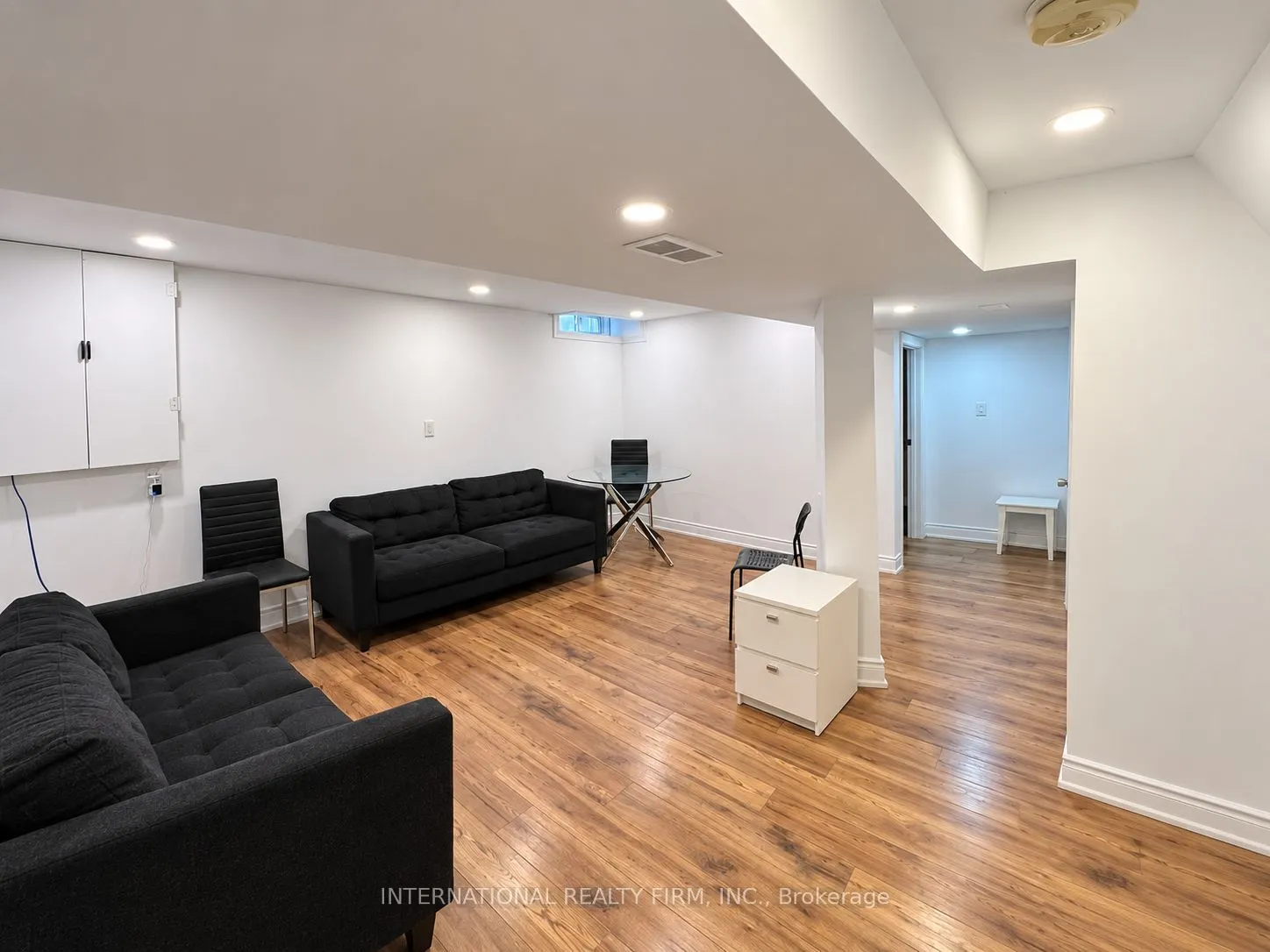 16 Constellation Crescent #Basement