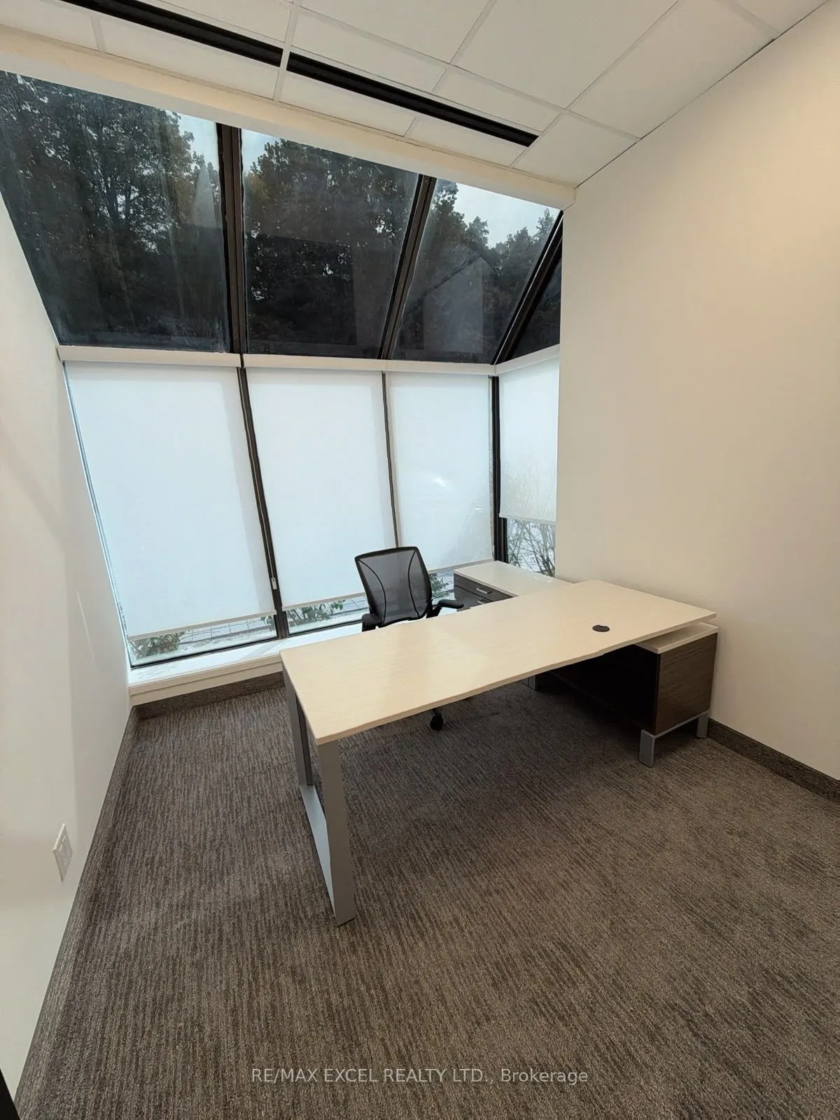120 West Beaver Creek Road #20-21 (Office Room)