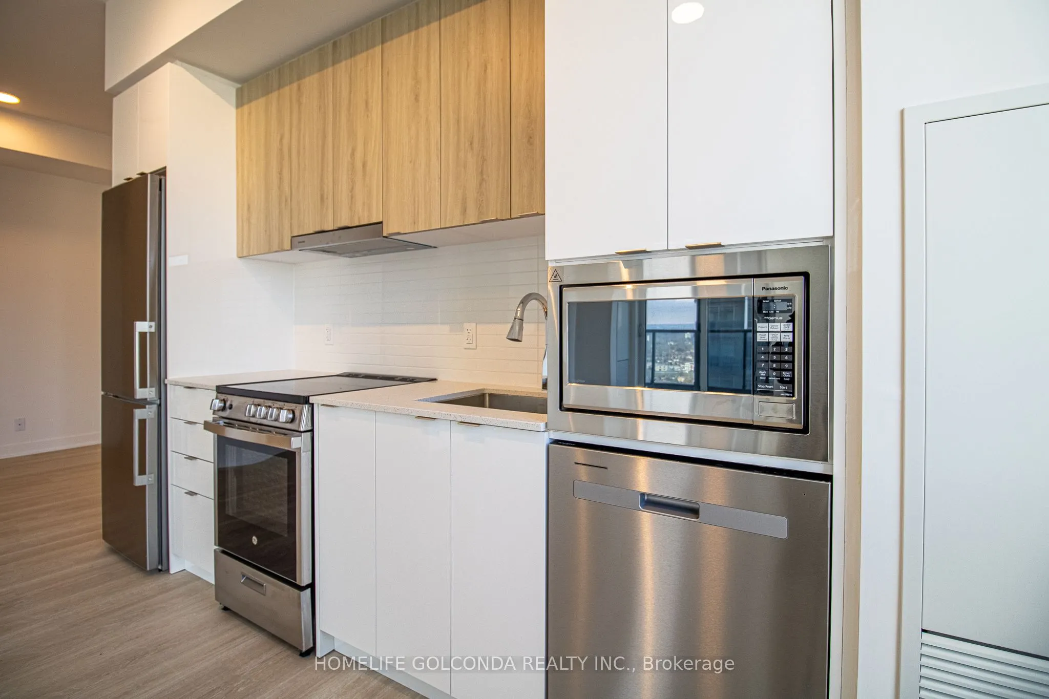 30 upper mall Way #2507