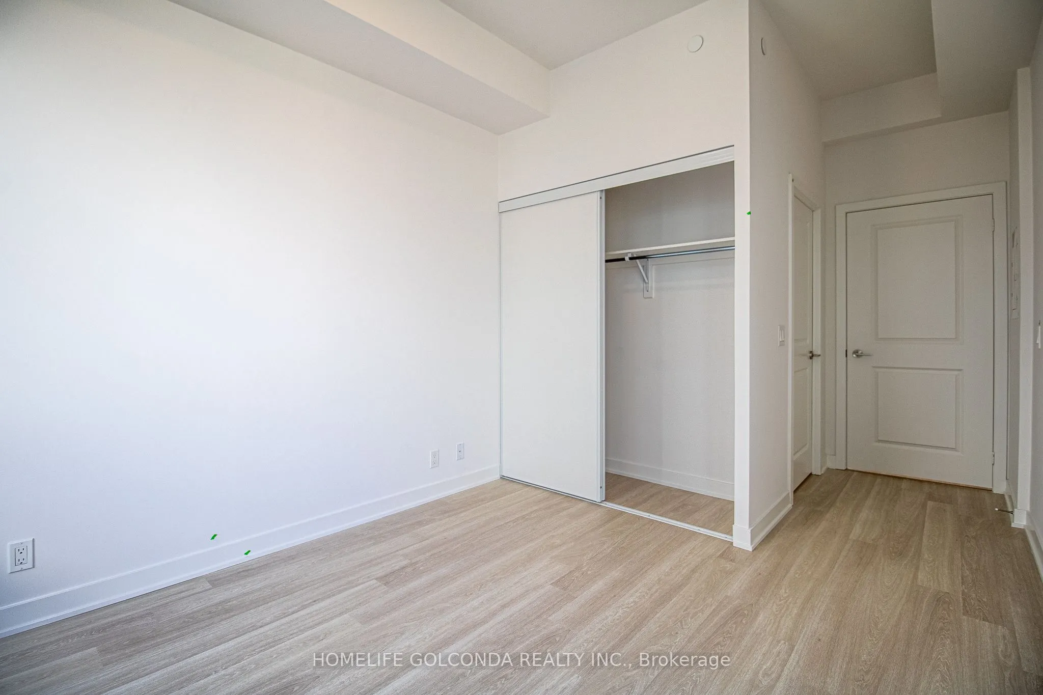 30 upper mall Way #2507