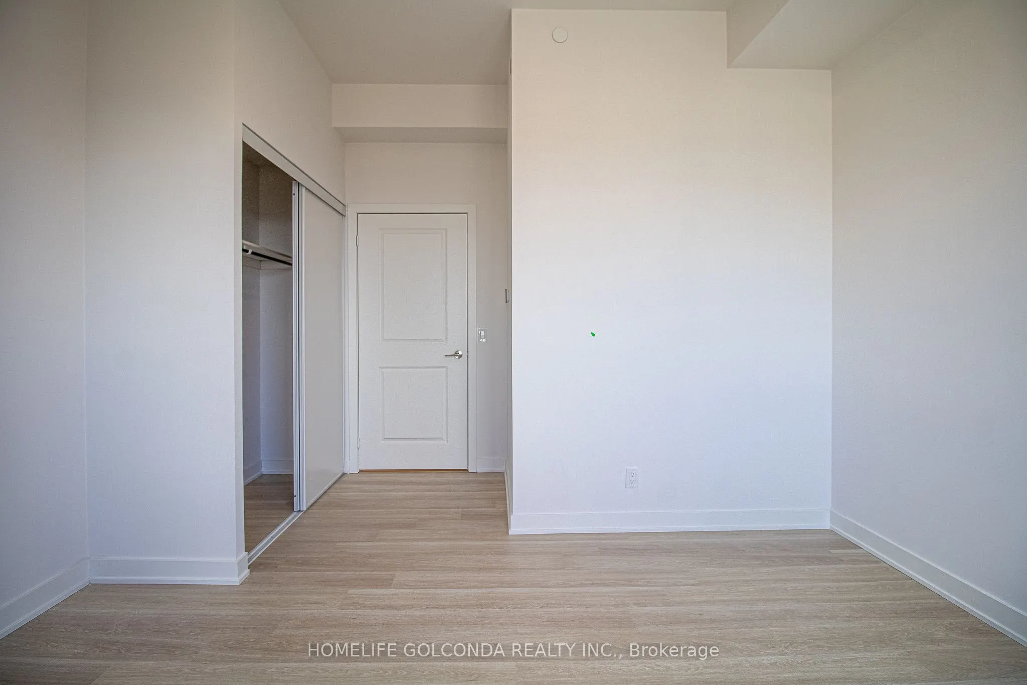 30 upper mall Way #2507