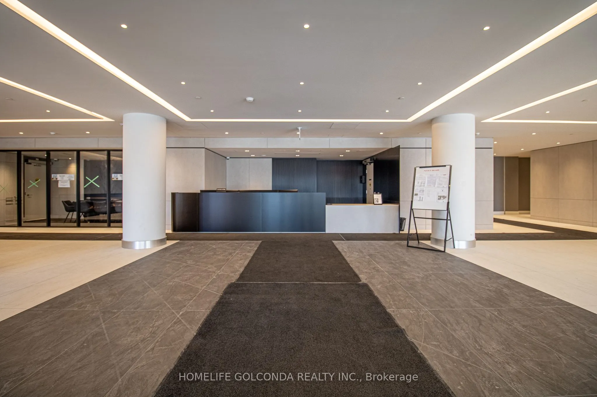 30 upper mall Way #2507