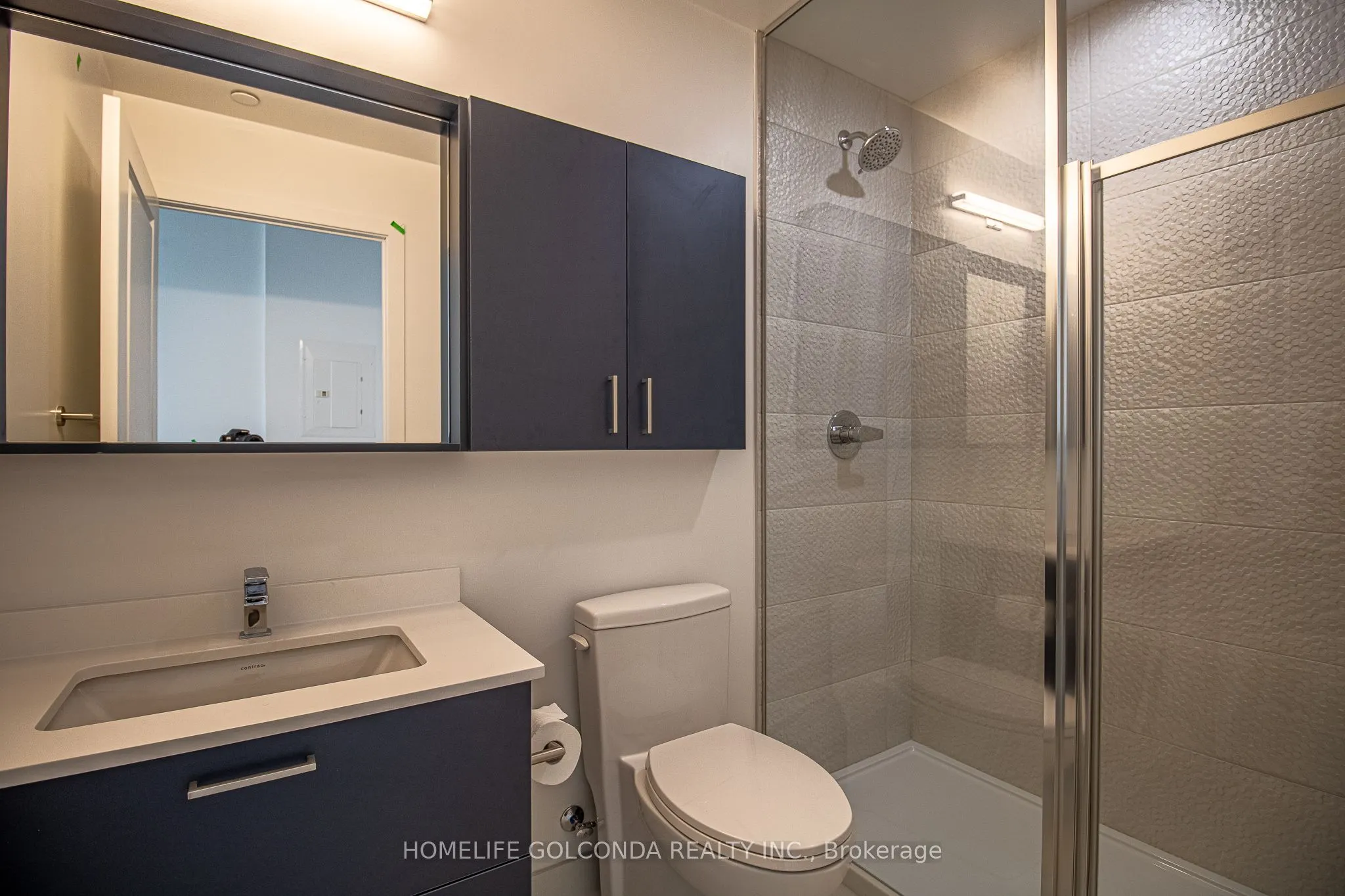 30 upper mall Way #2507