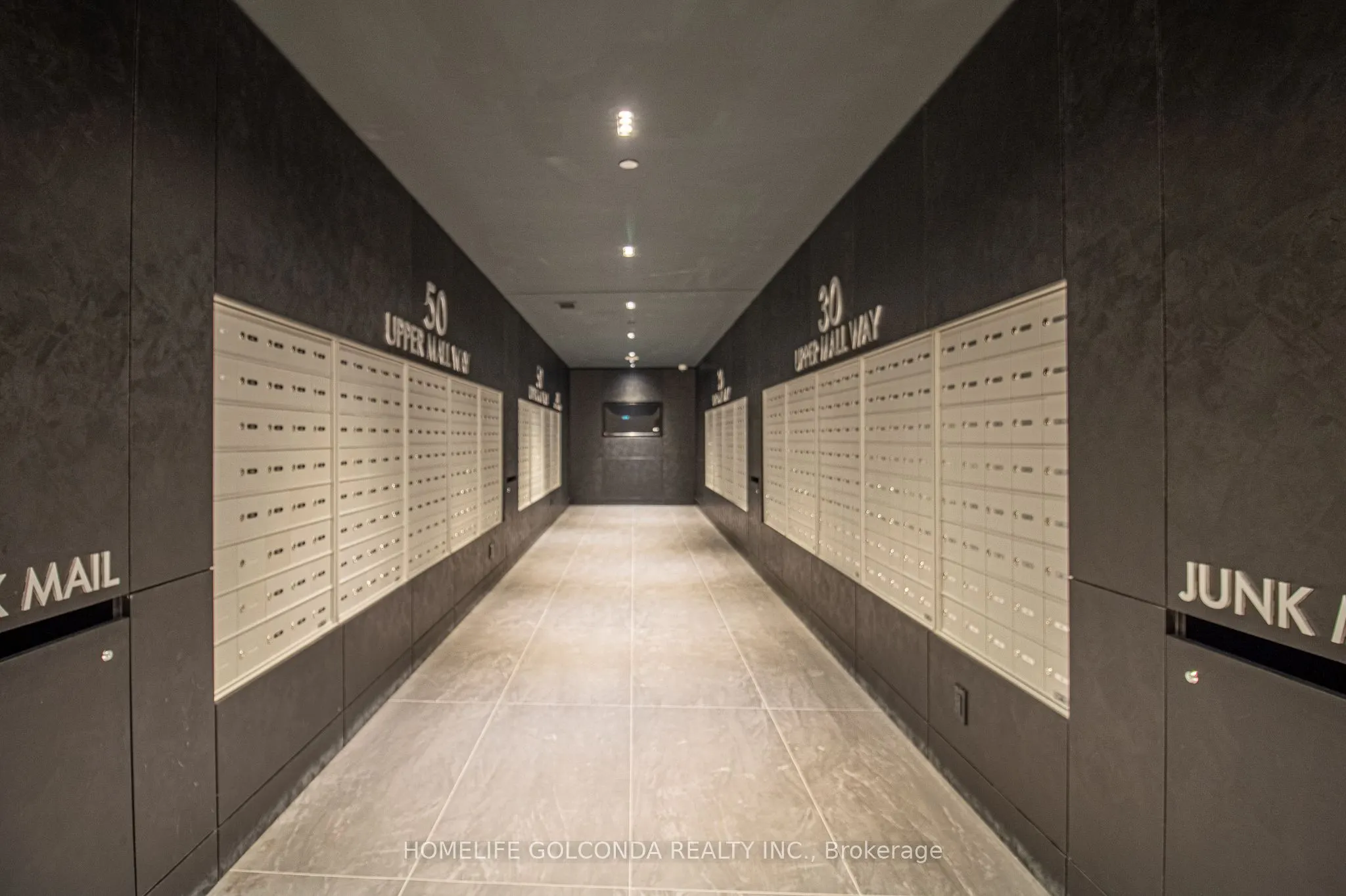 30 upper mall Way #2507