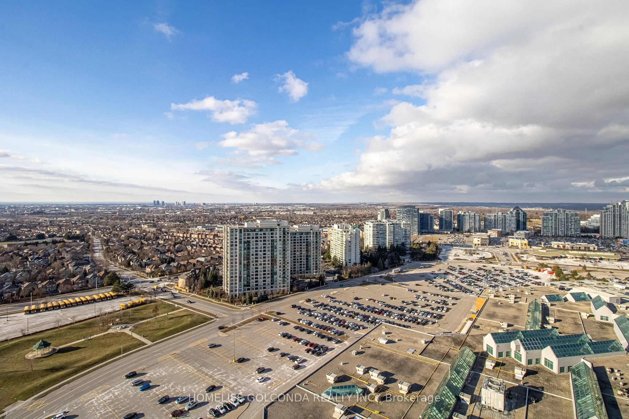 30 upper mall Way #2507