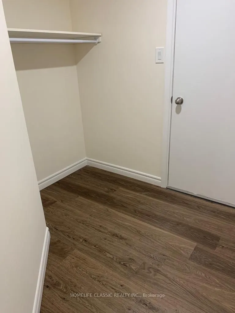 18 Elderslie Crescent #Basement