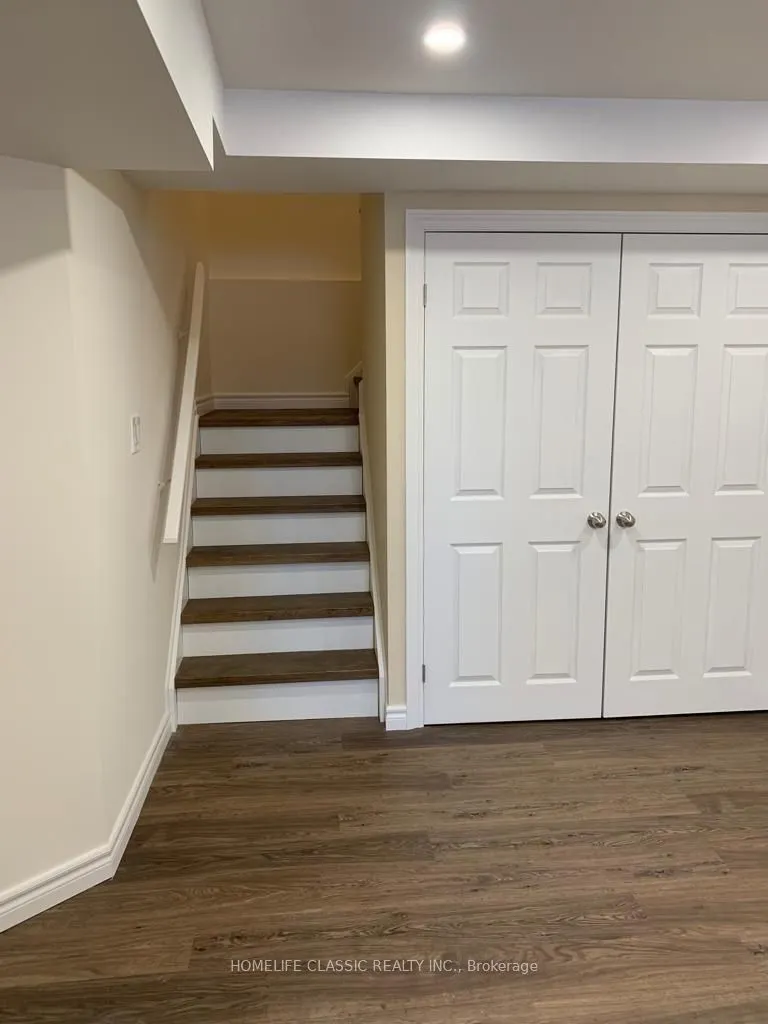 18 Elderslie Crescent #Basement
