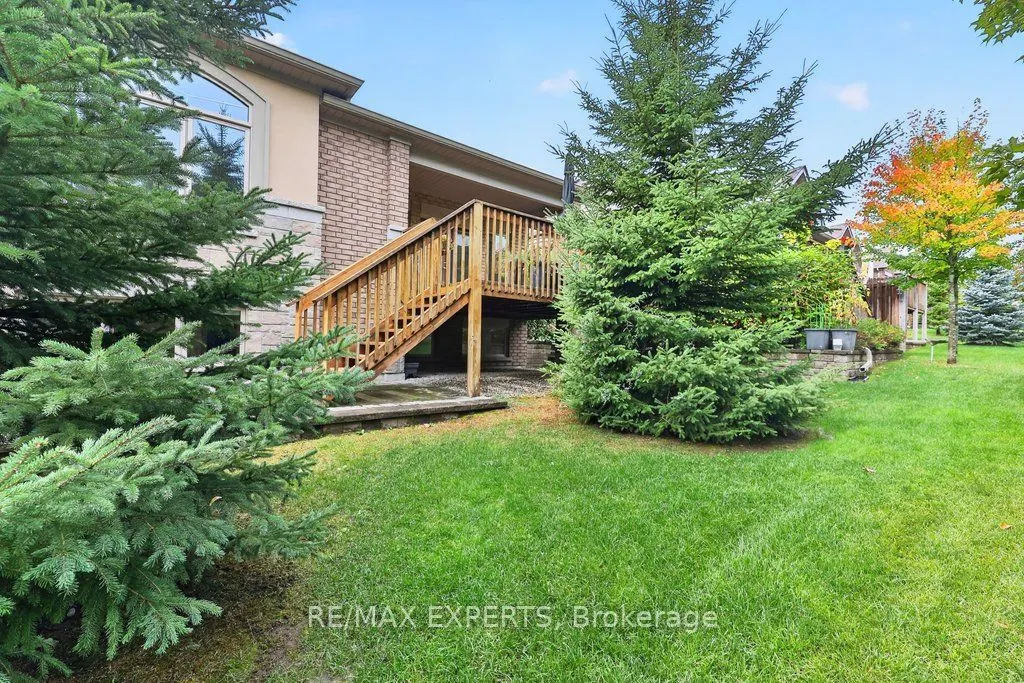 19 Westmount Drive #15