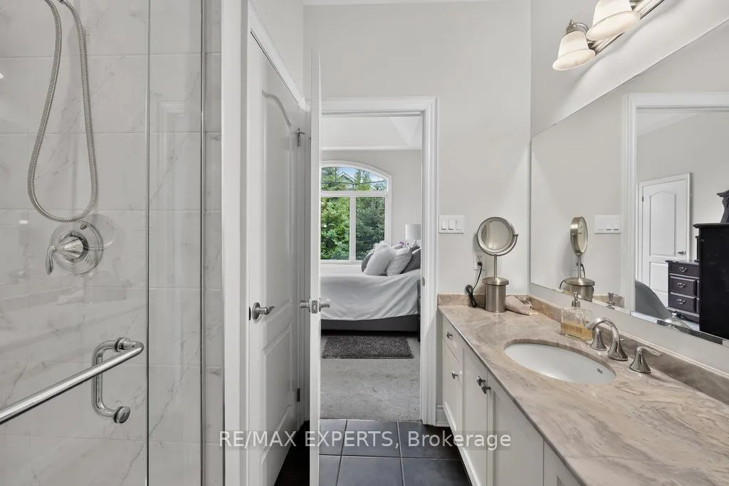 19 Westmount Drive #15