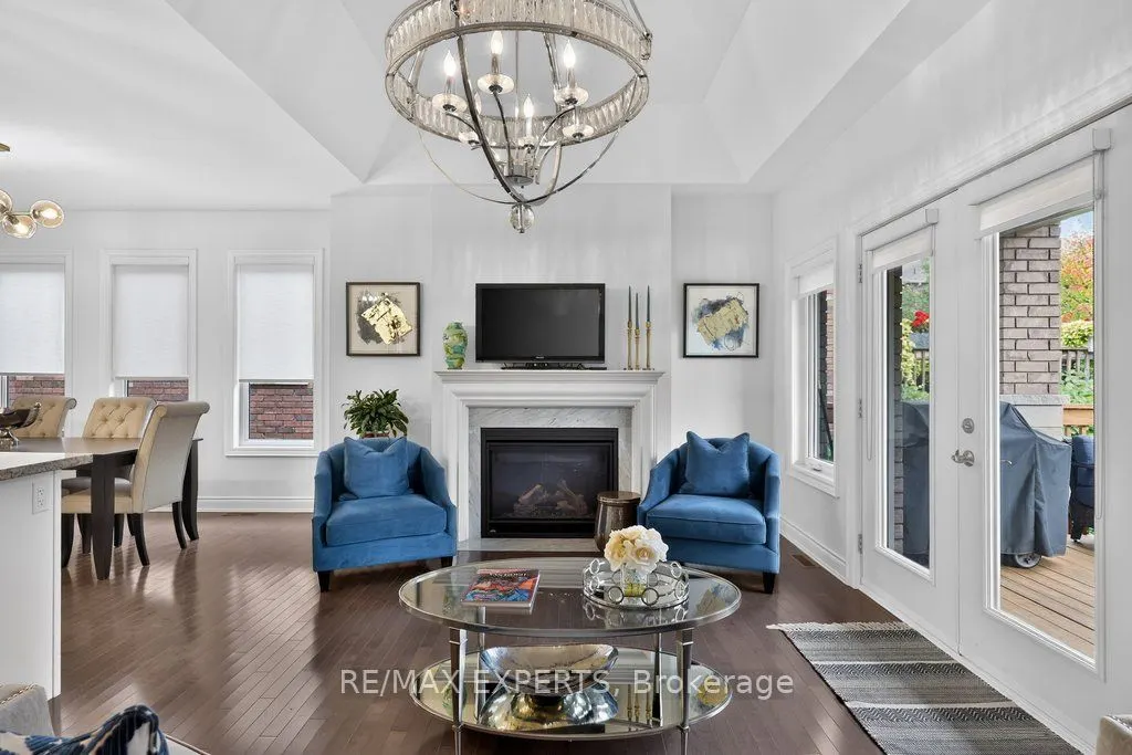 19 Westmount Drive #15