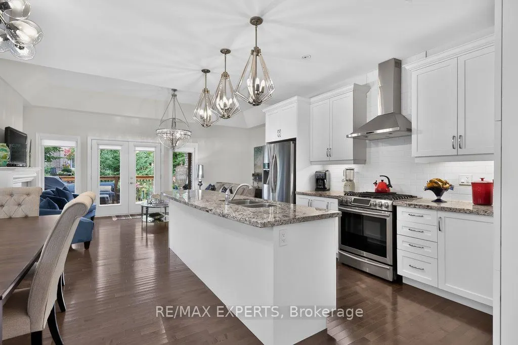 19 Westmount Drive #15