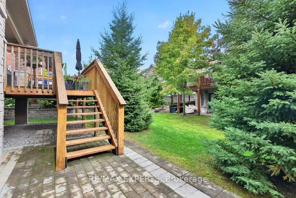 19 Westmount Drive #15