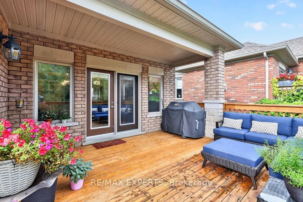 19 Westmount Drive #15