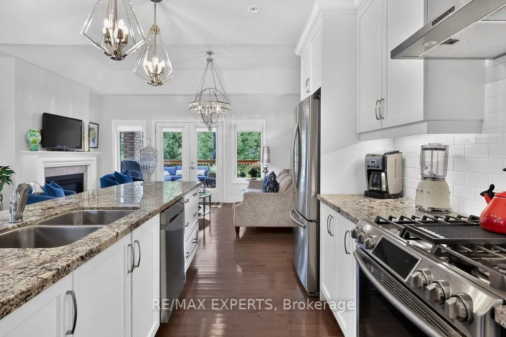 19 Westmount Drive #15