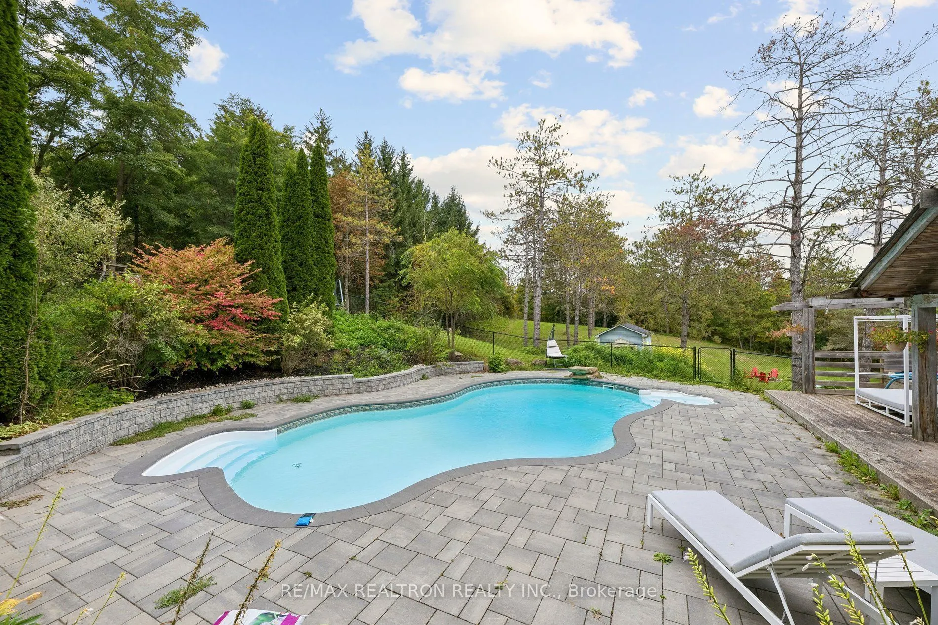 2099 Concession 2 Road