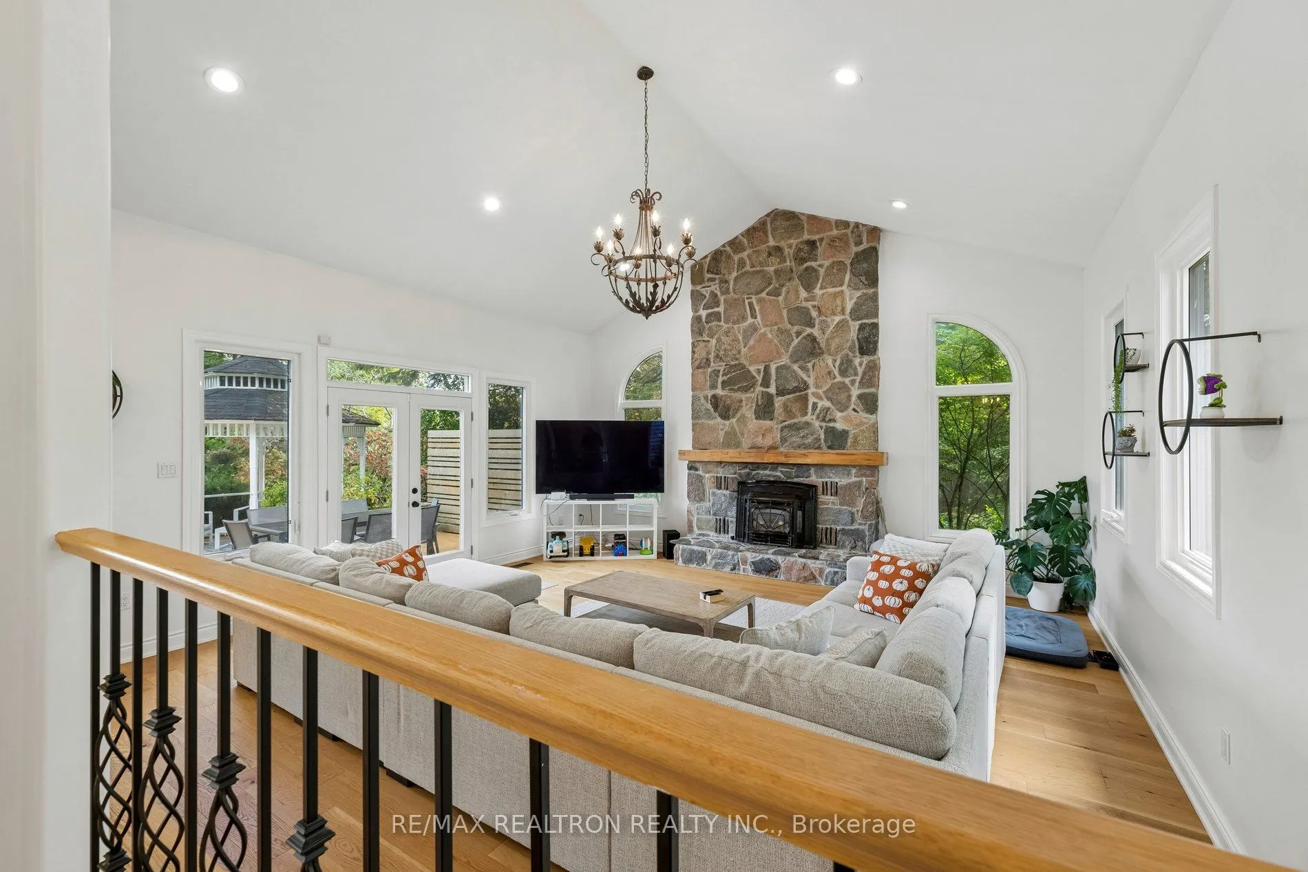 2099 Concession 2 Road