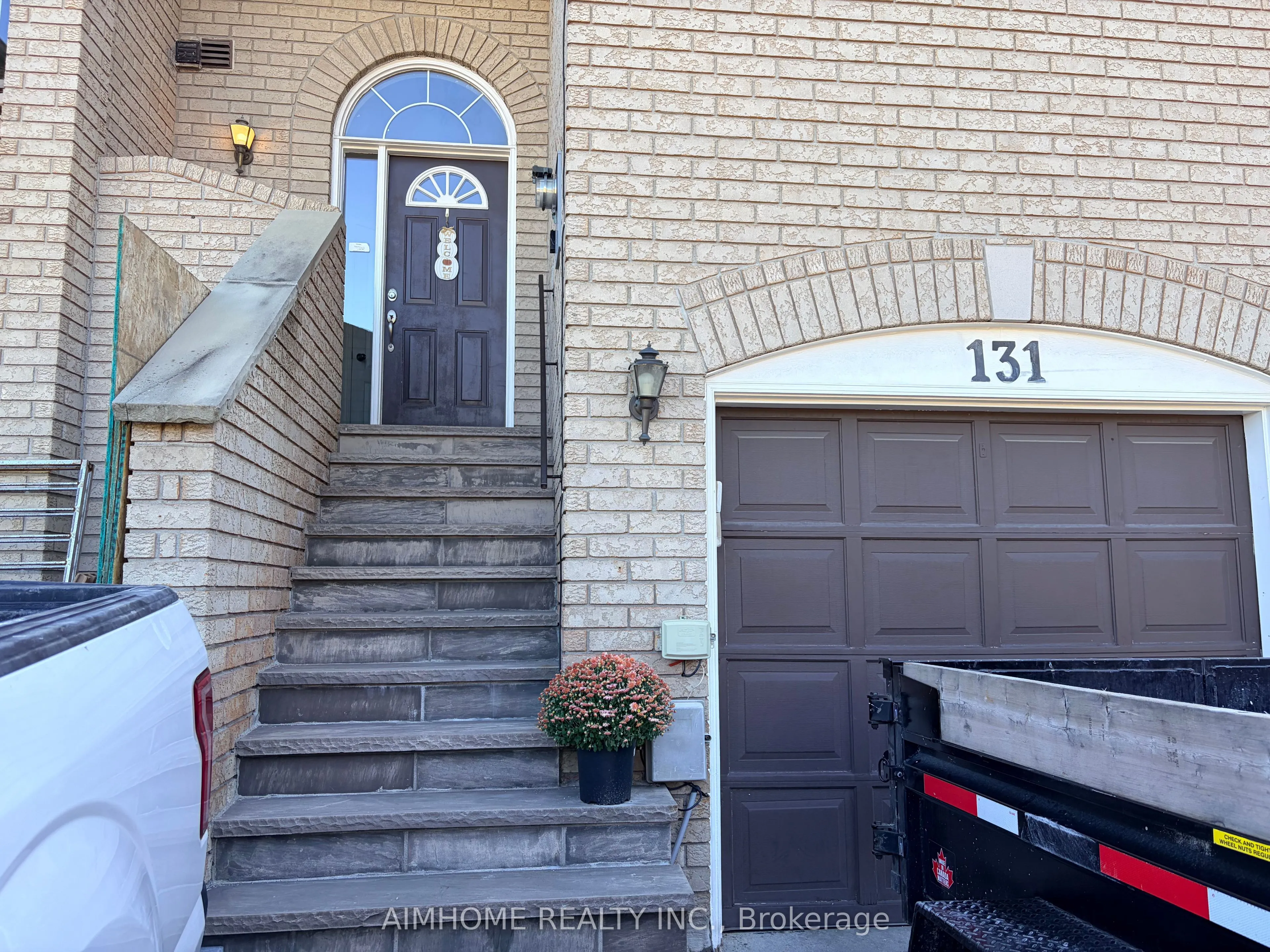 131 Bridlepath Street