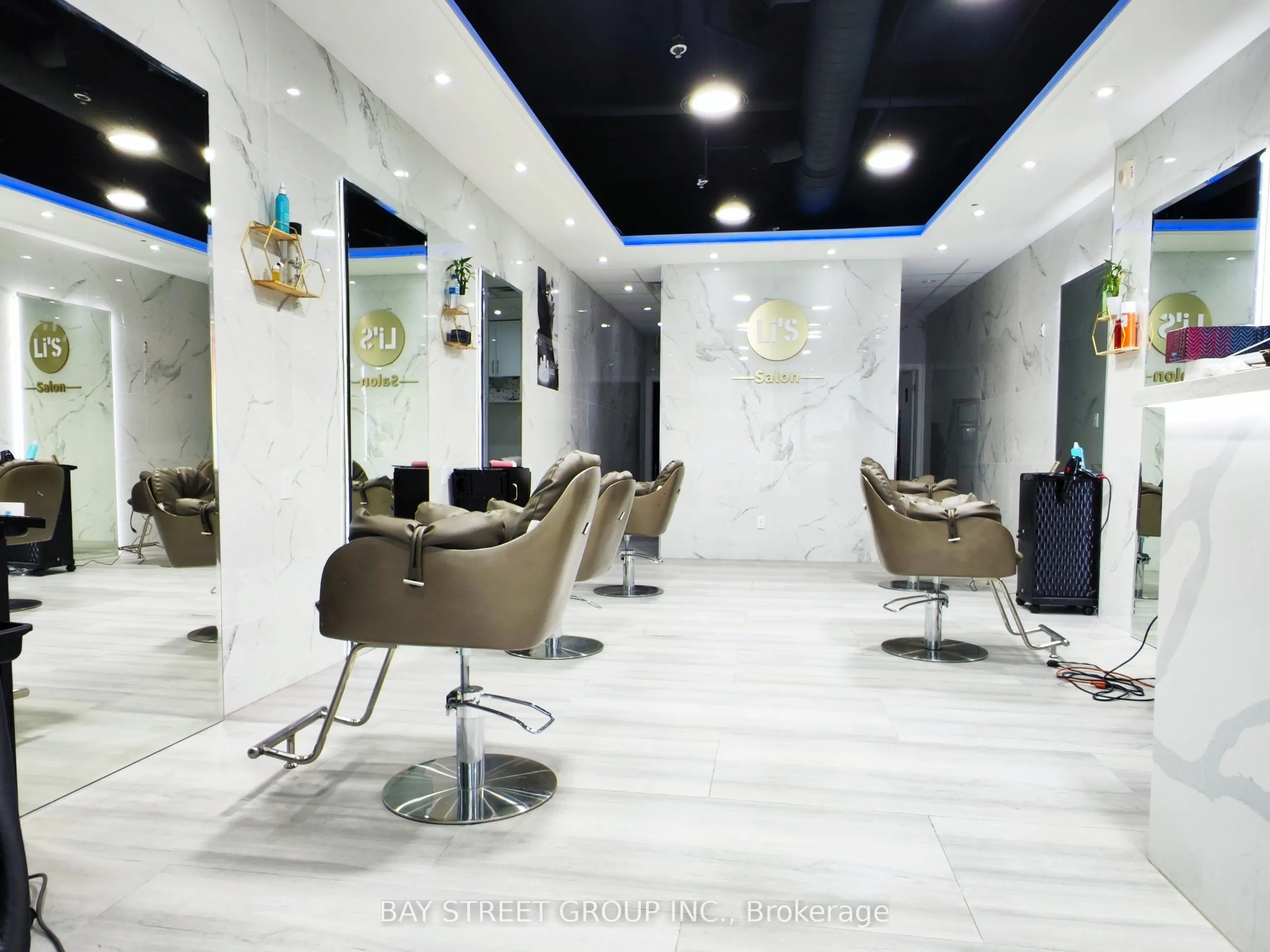 550 Highway 7 E #33