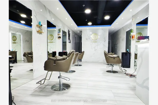 550 Highway 7 E #33