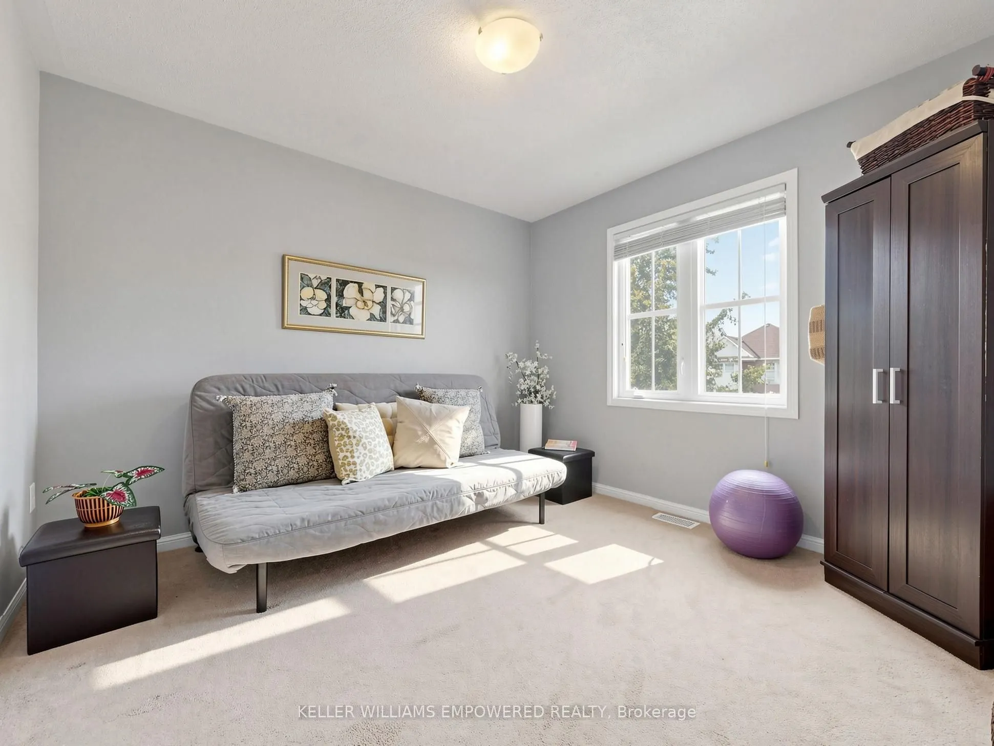 203 Chilcott Crescent