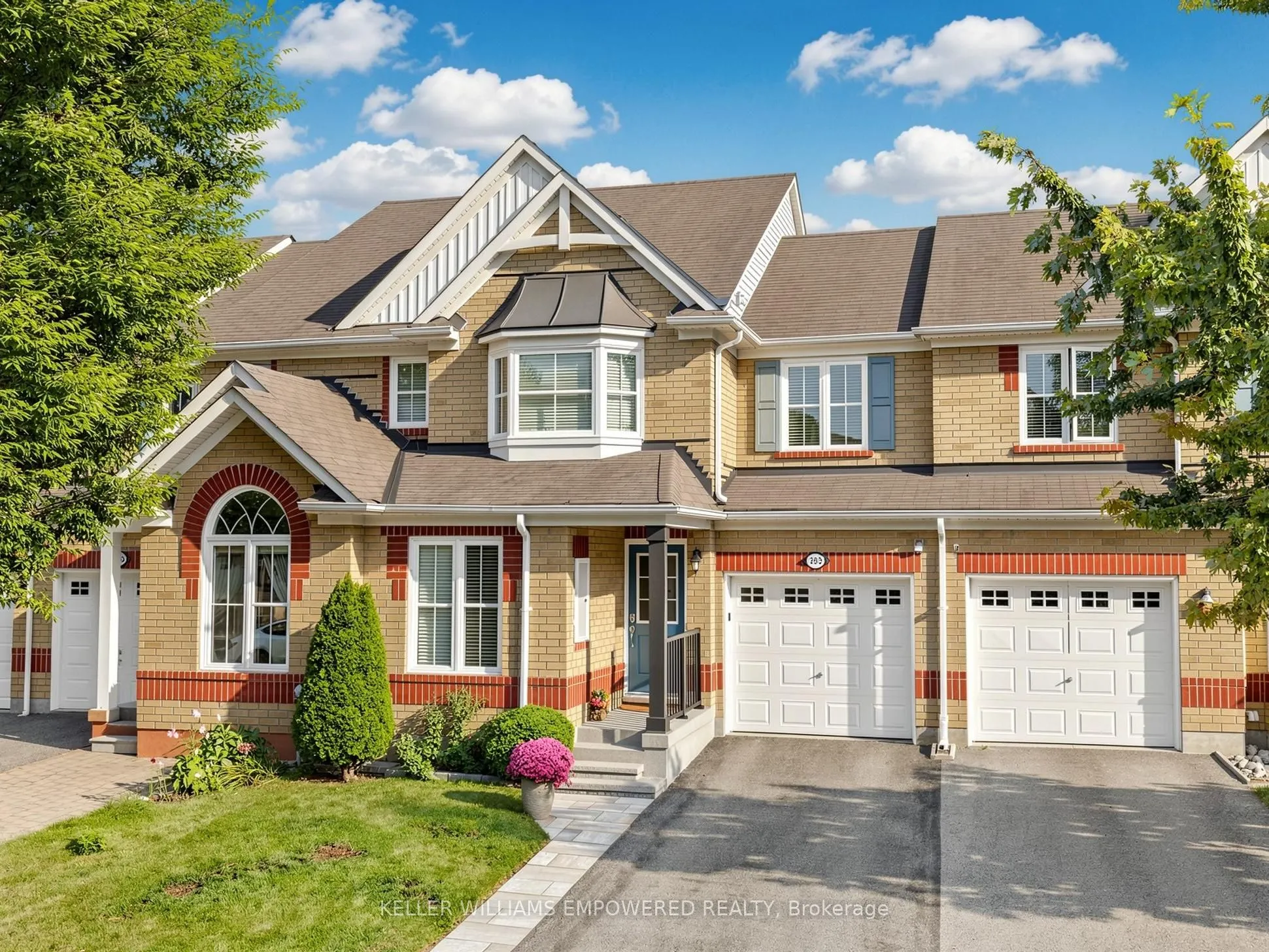 203 Chilcott Crescent