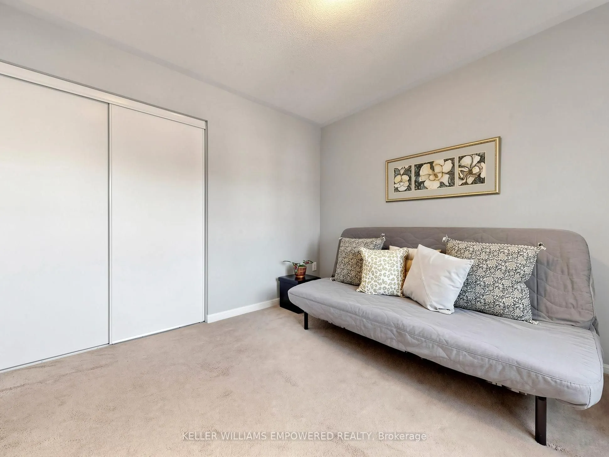 203 Chilcott Crescent
