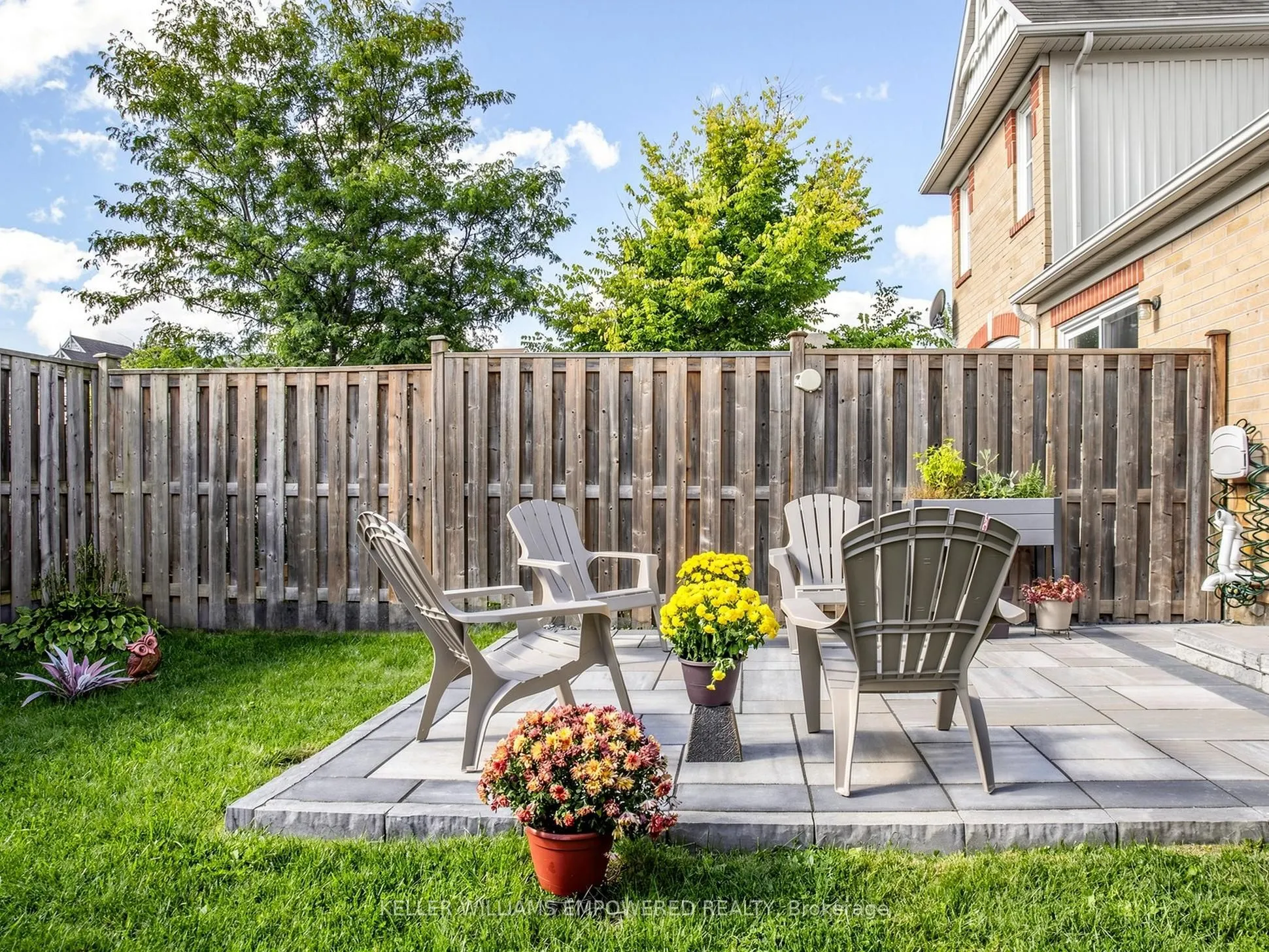 203 Chilcott Crescent