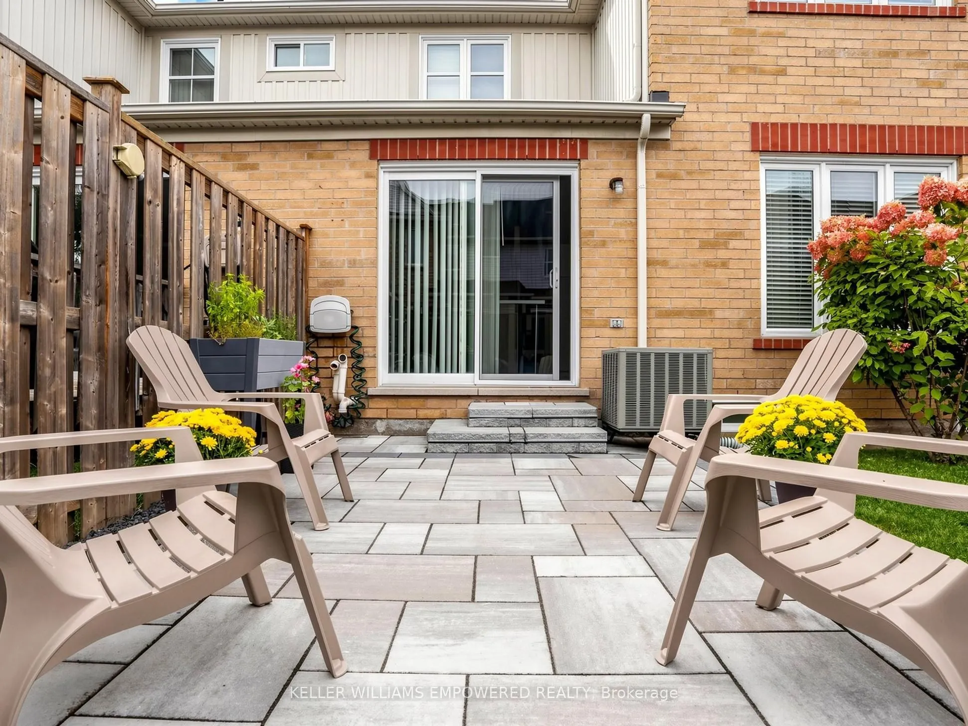 203 Chilcott Crescent