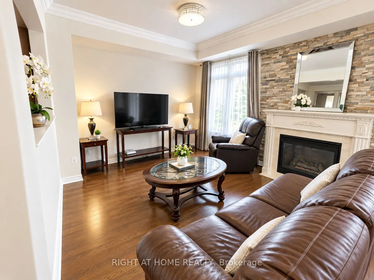 11 Littleriver Court