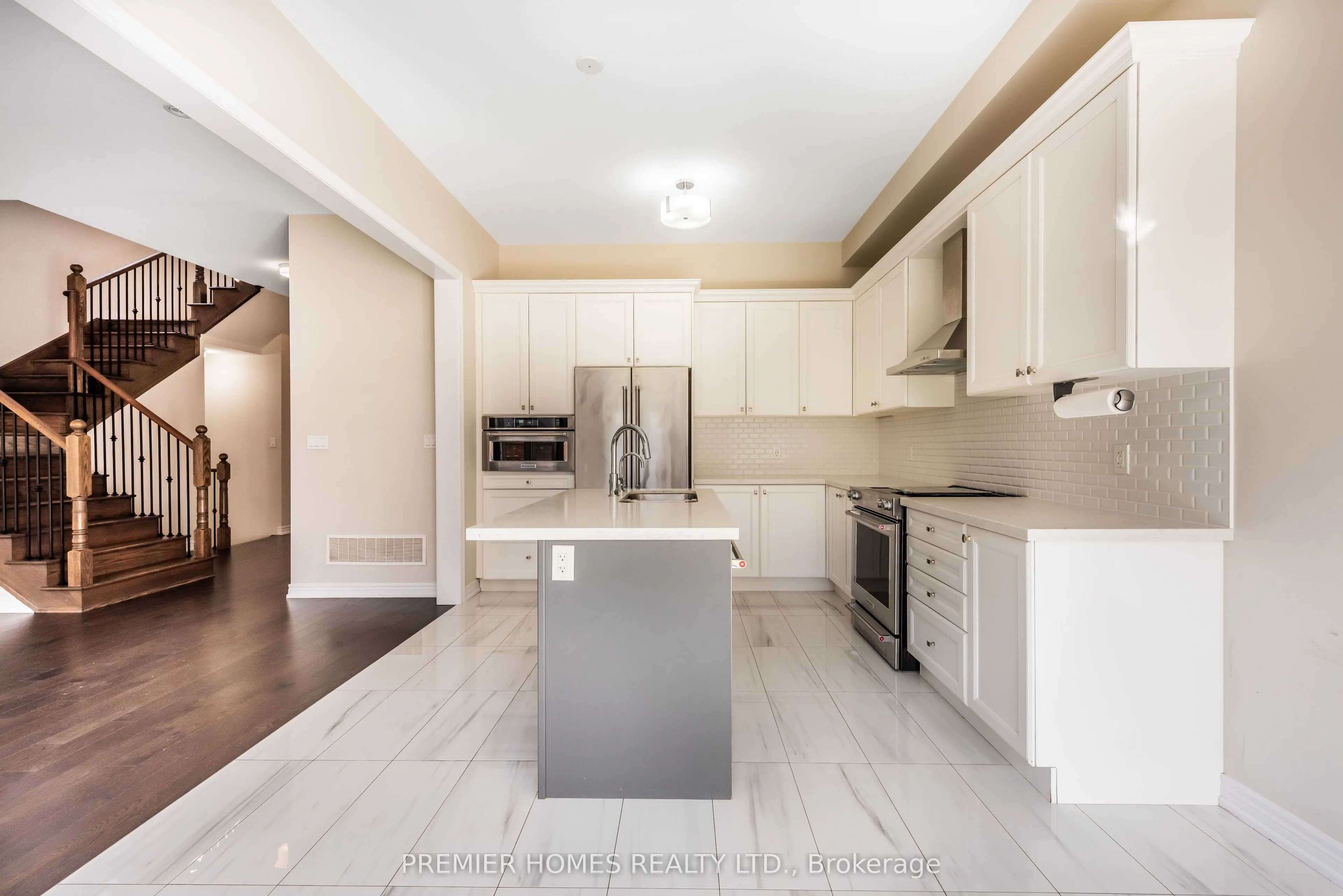 87 Pine Hill Cres Crescent