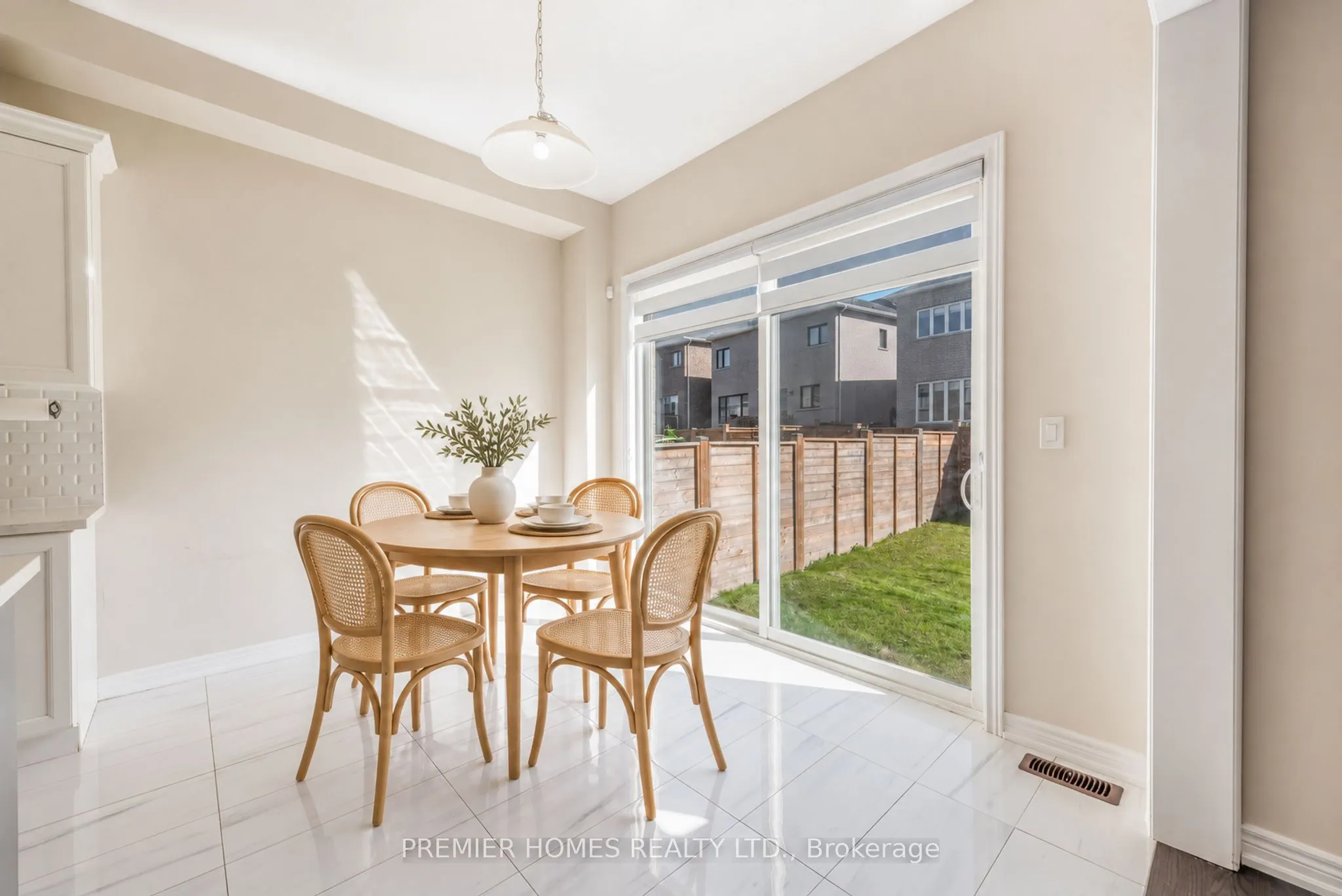 87 Pine Hill Cres Crescent