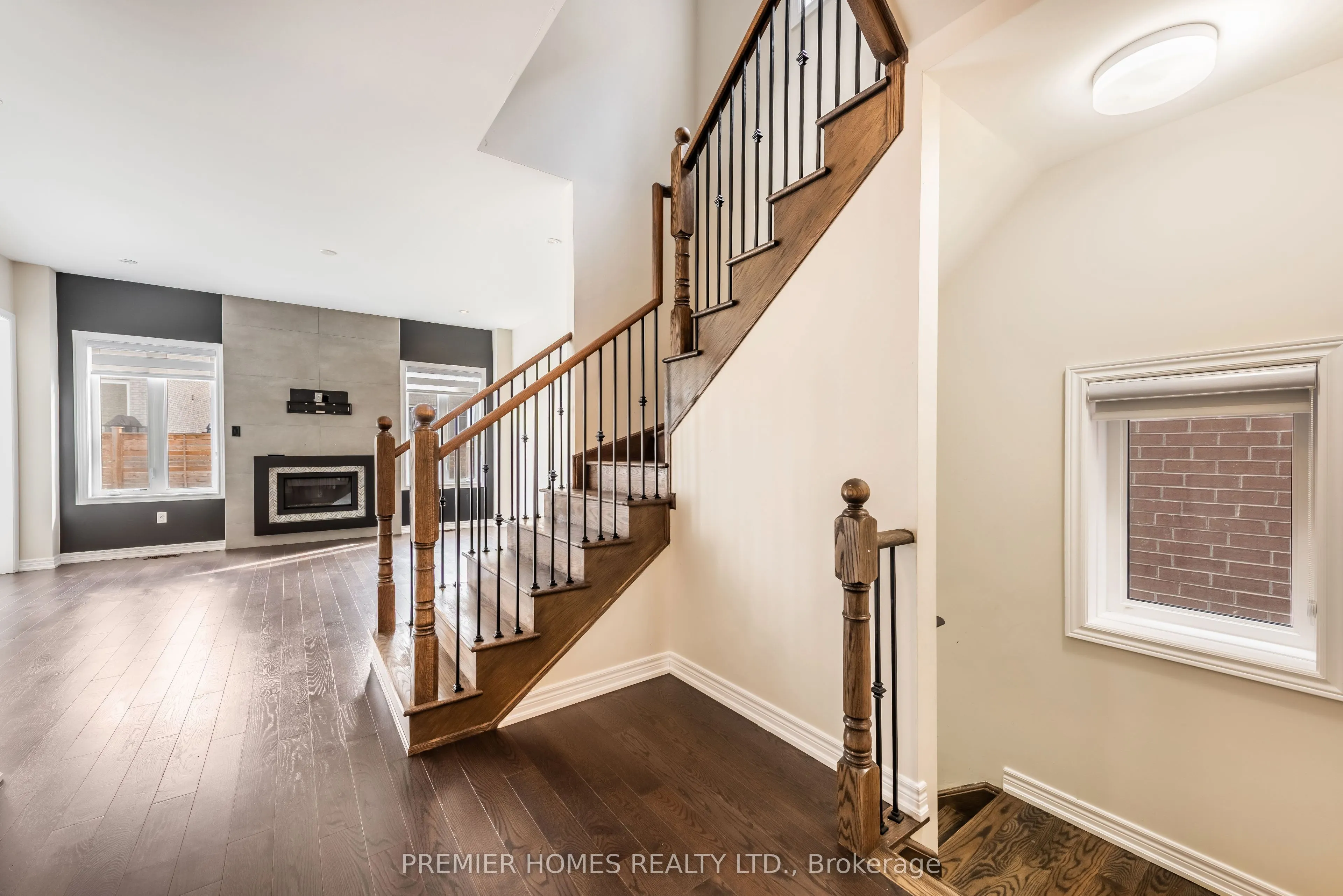 87 Pine Hill Cres Crescent