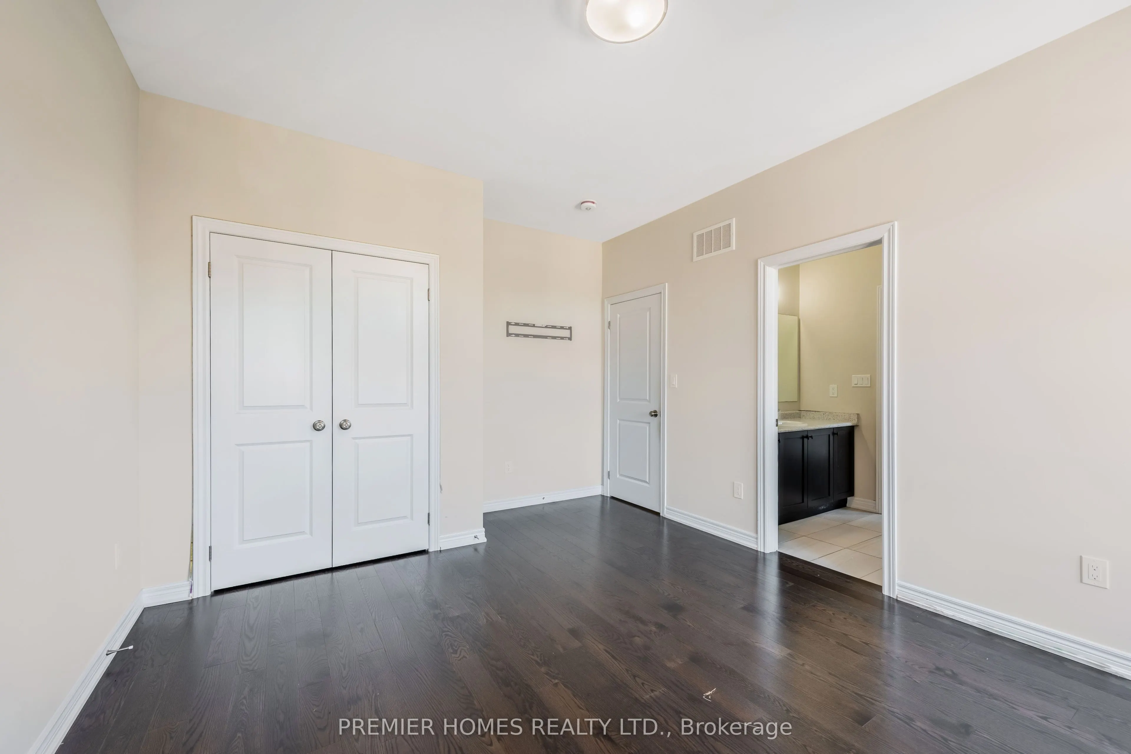 87 Pine Hill Cres Crescent
