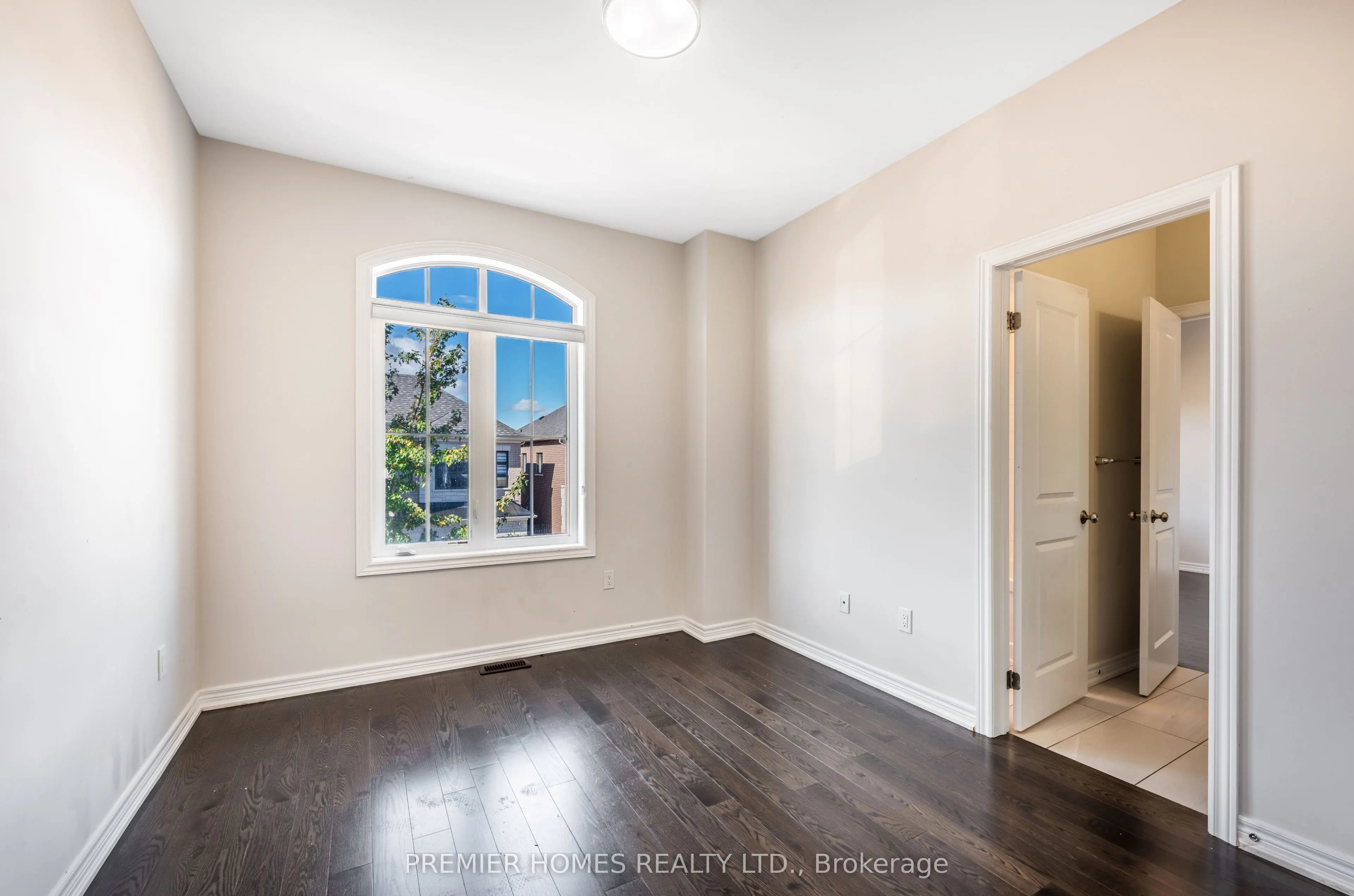 87 Pine Hill Cres Crescent