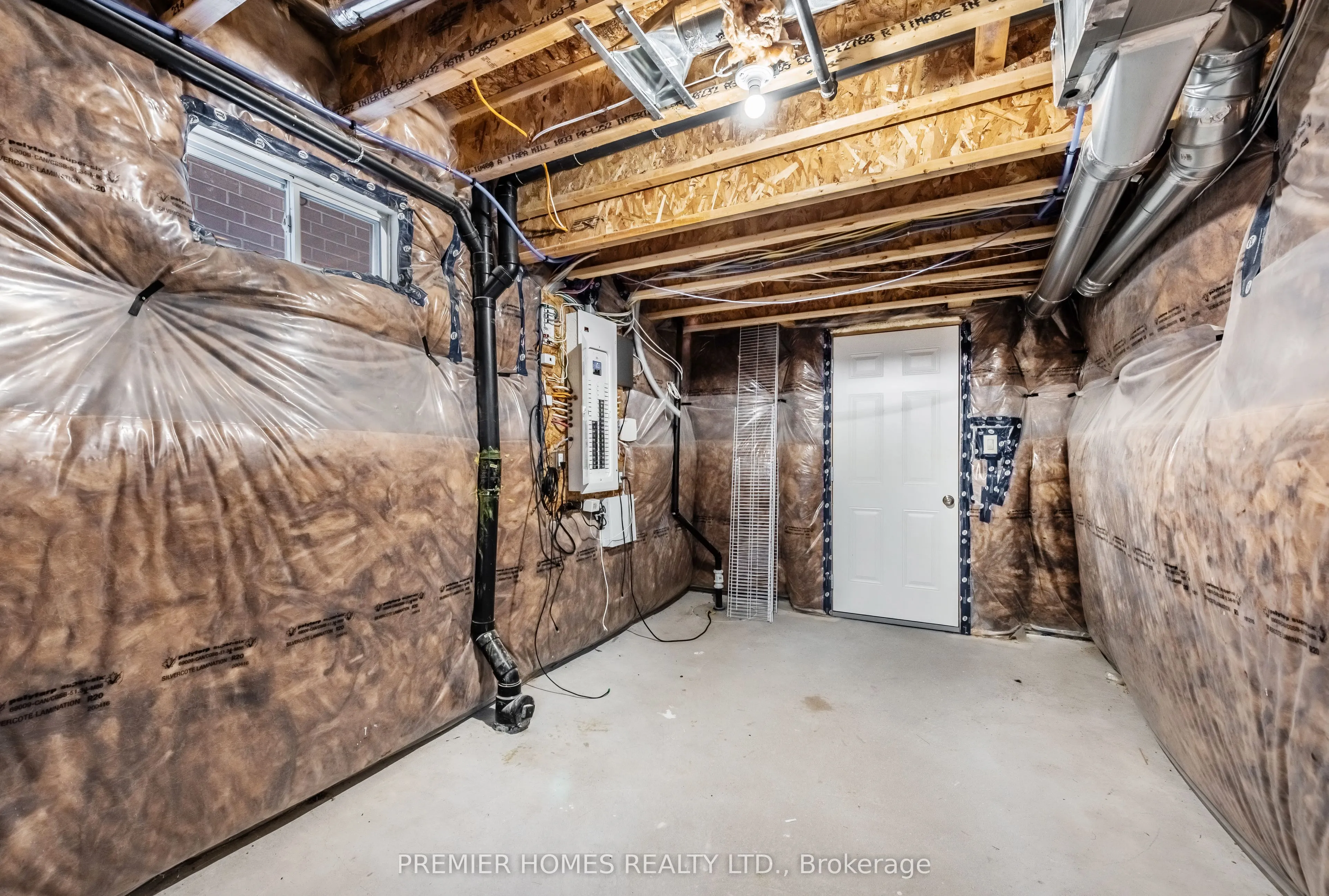 87 Pine Hill Cres Crescent