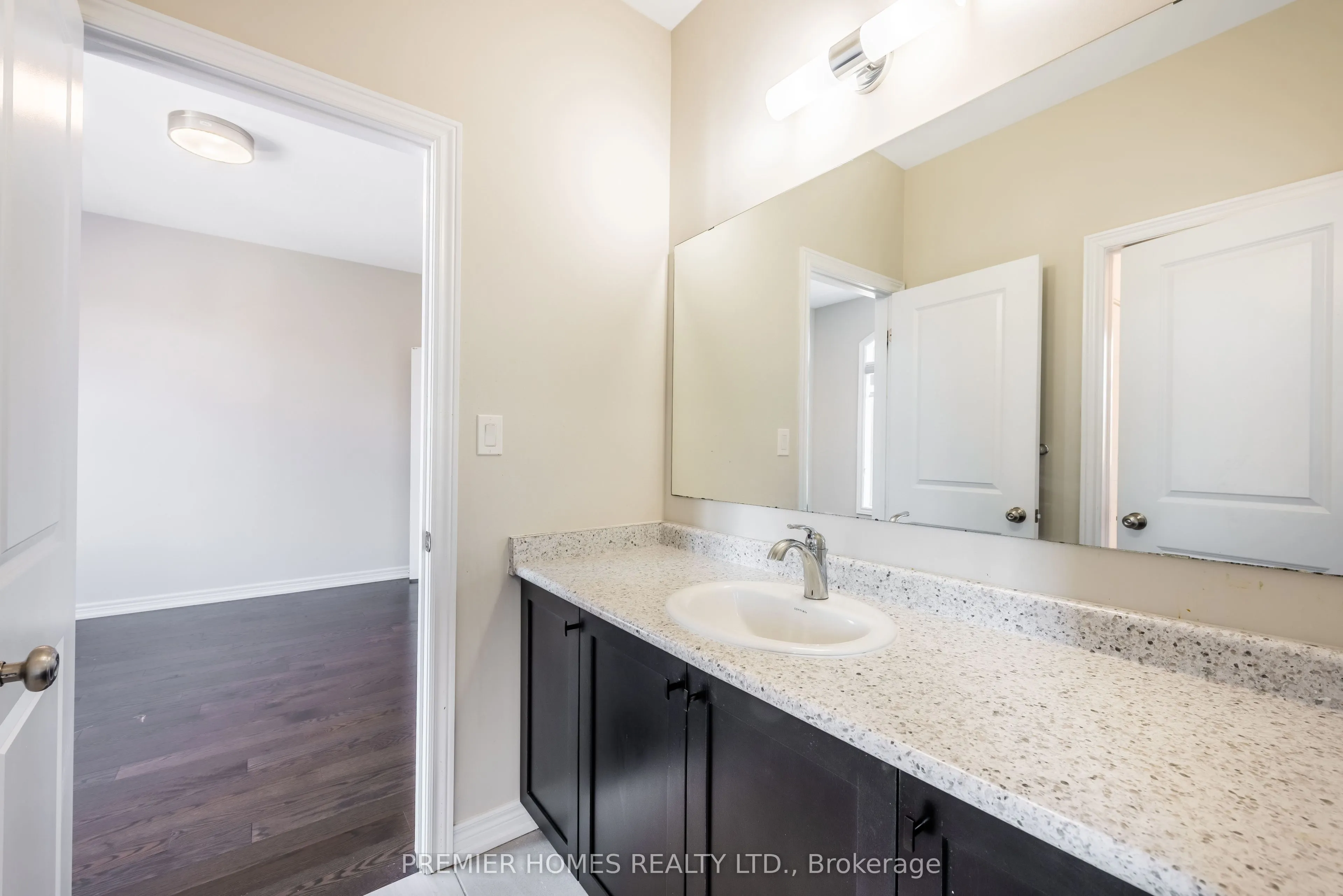 87 Pine Hill Cres Crescent