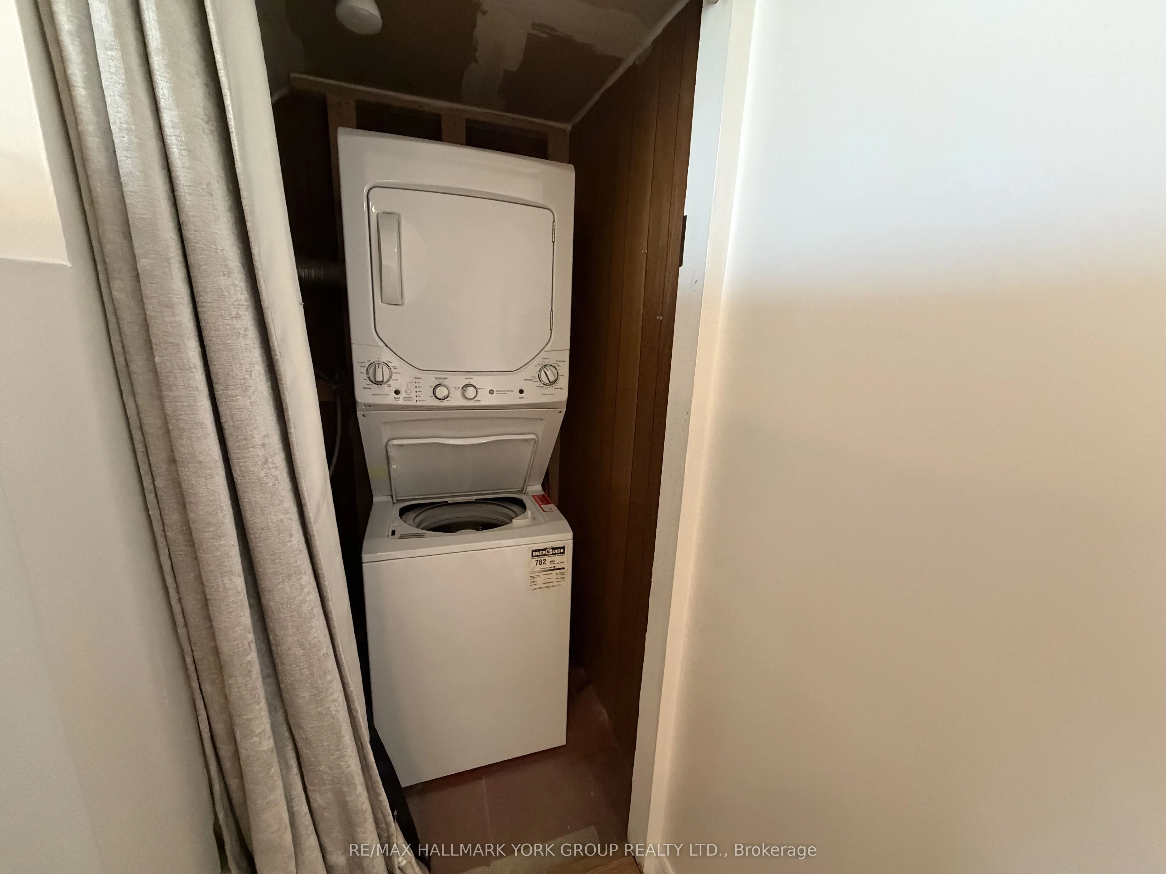 43 Walter Avenue #lower