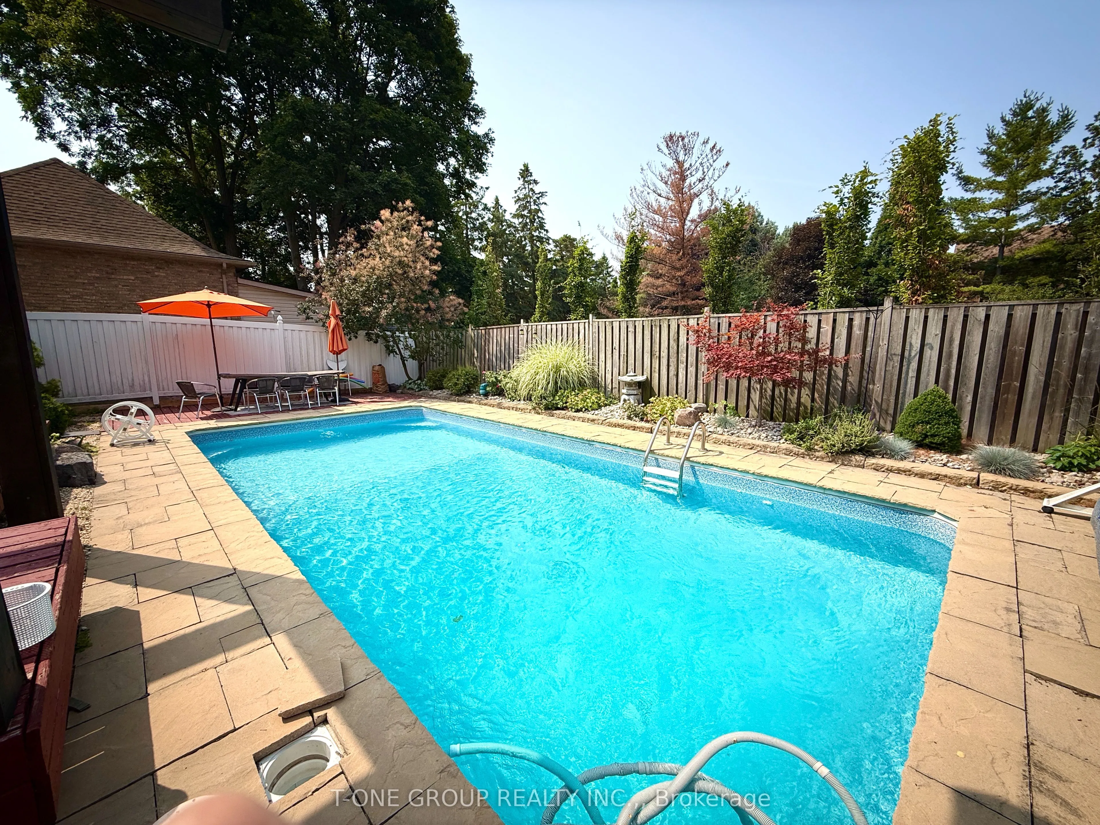 253 Carlton Road