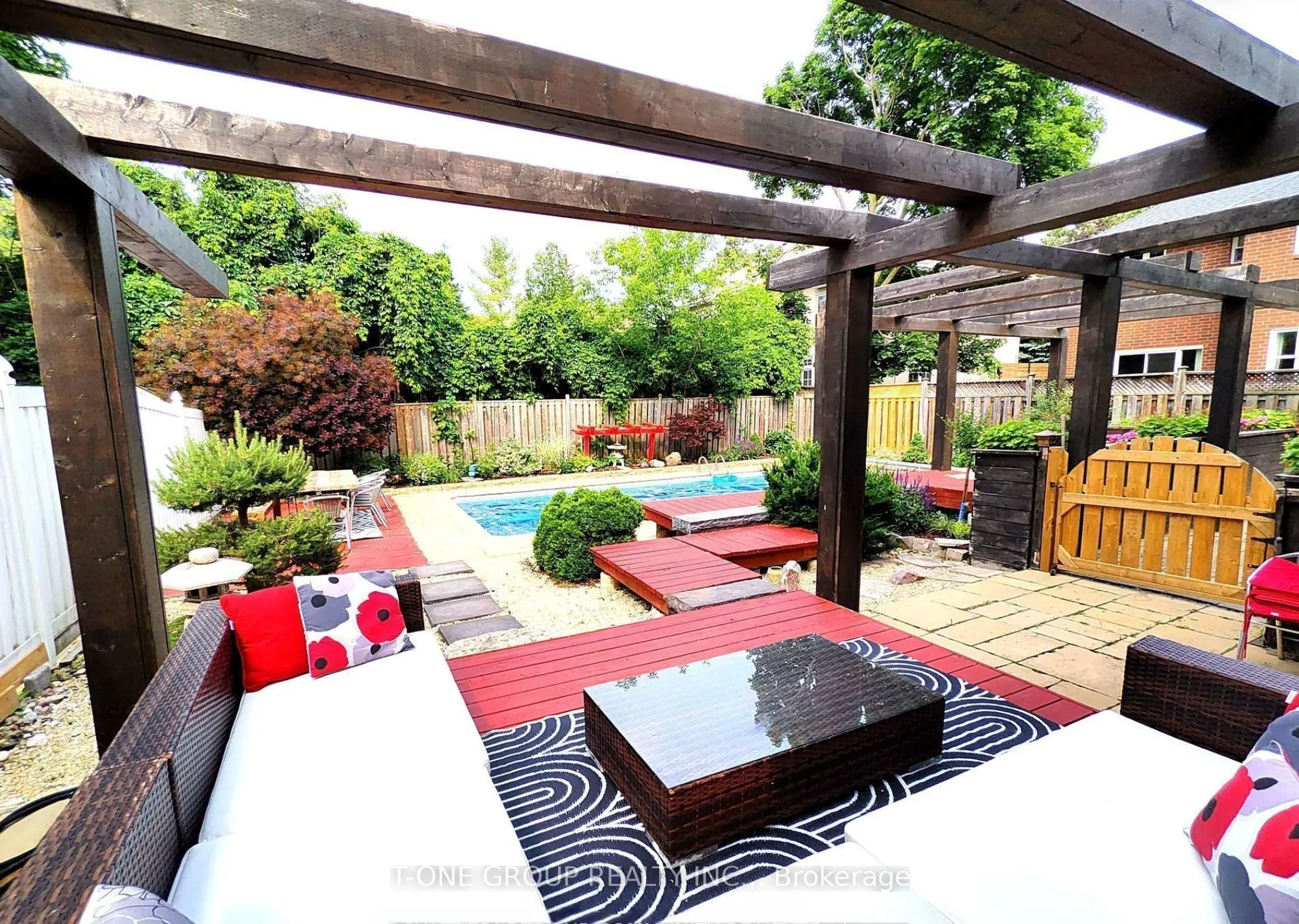 253 Carlton Road