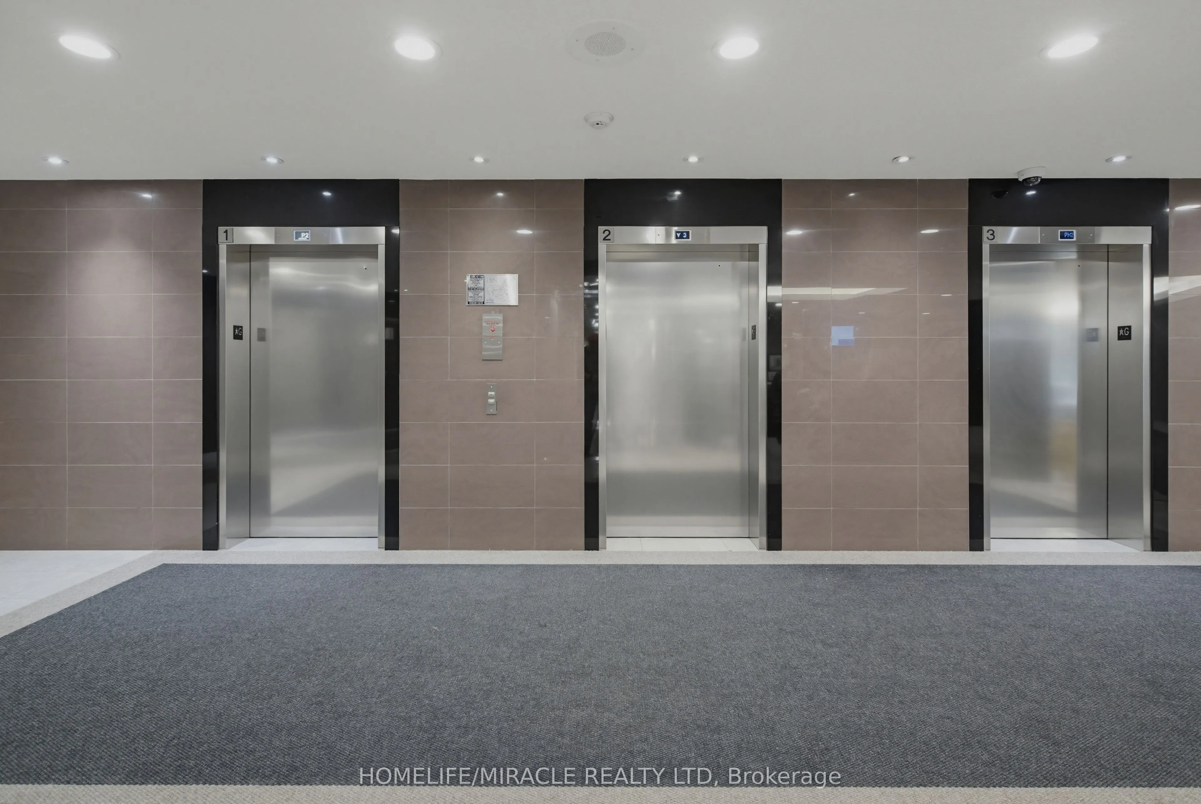 7250 Yonge Street #PH211